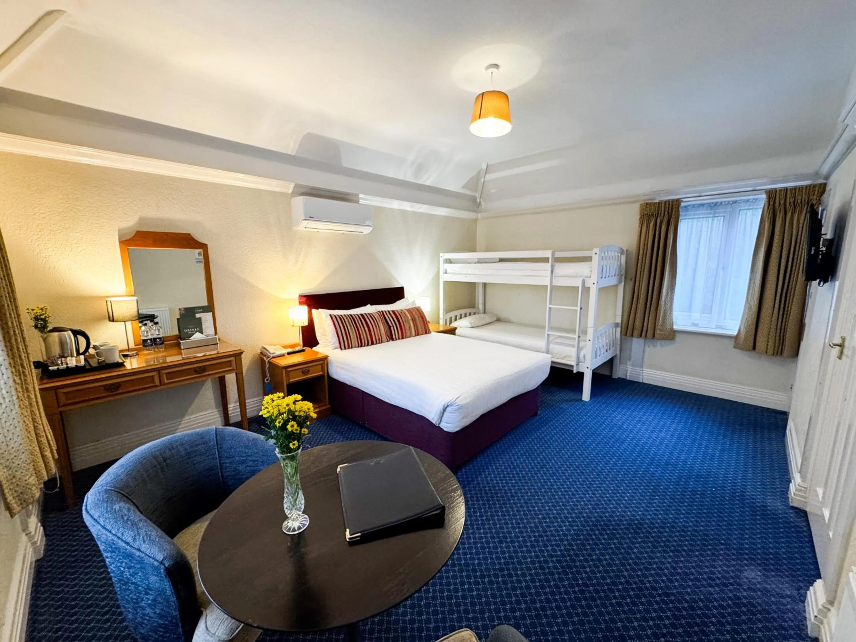 Classic Family 5 Room  in The Hermitage Hotel - OCEANA COLLECTION