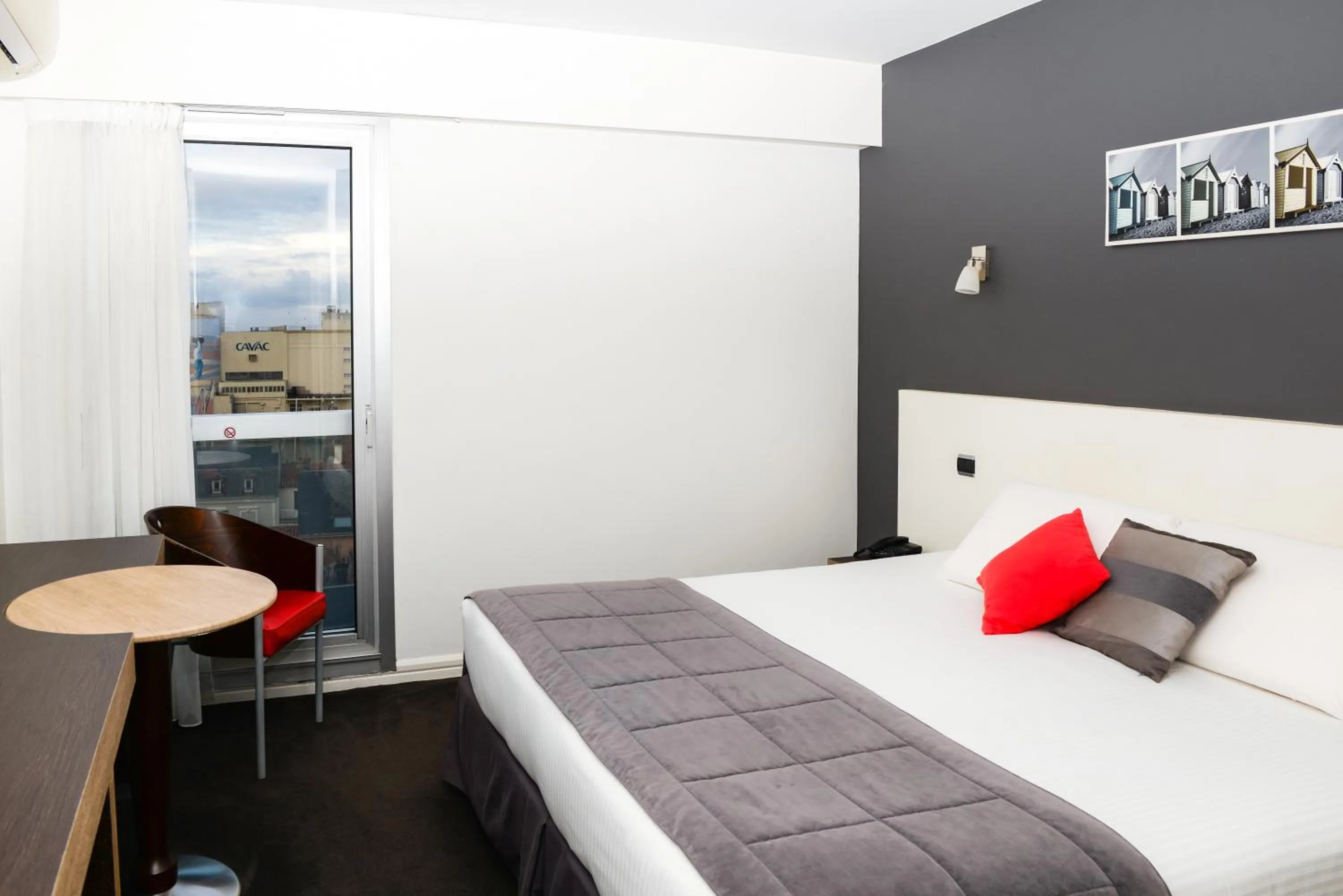 Double Room city side in Kyriad Prestige Les Sables d'Olonne - Plage - Centre des Congrès