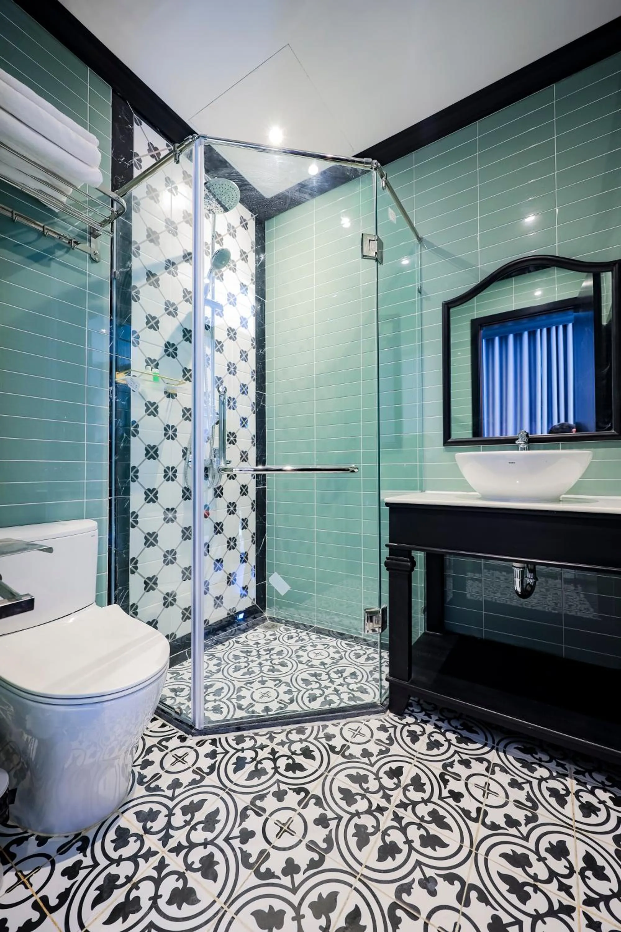 King Room with Sea View in SUNSET BAY RETREAT