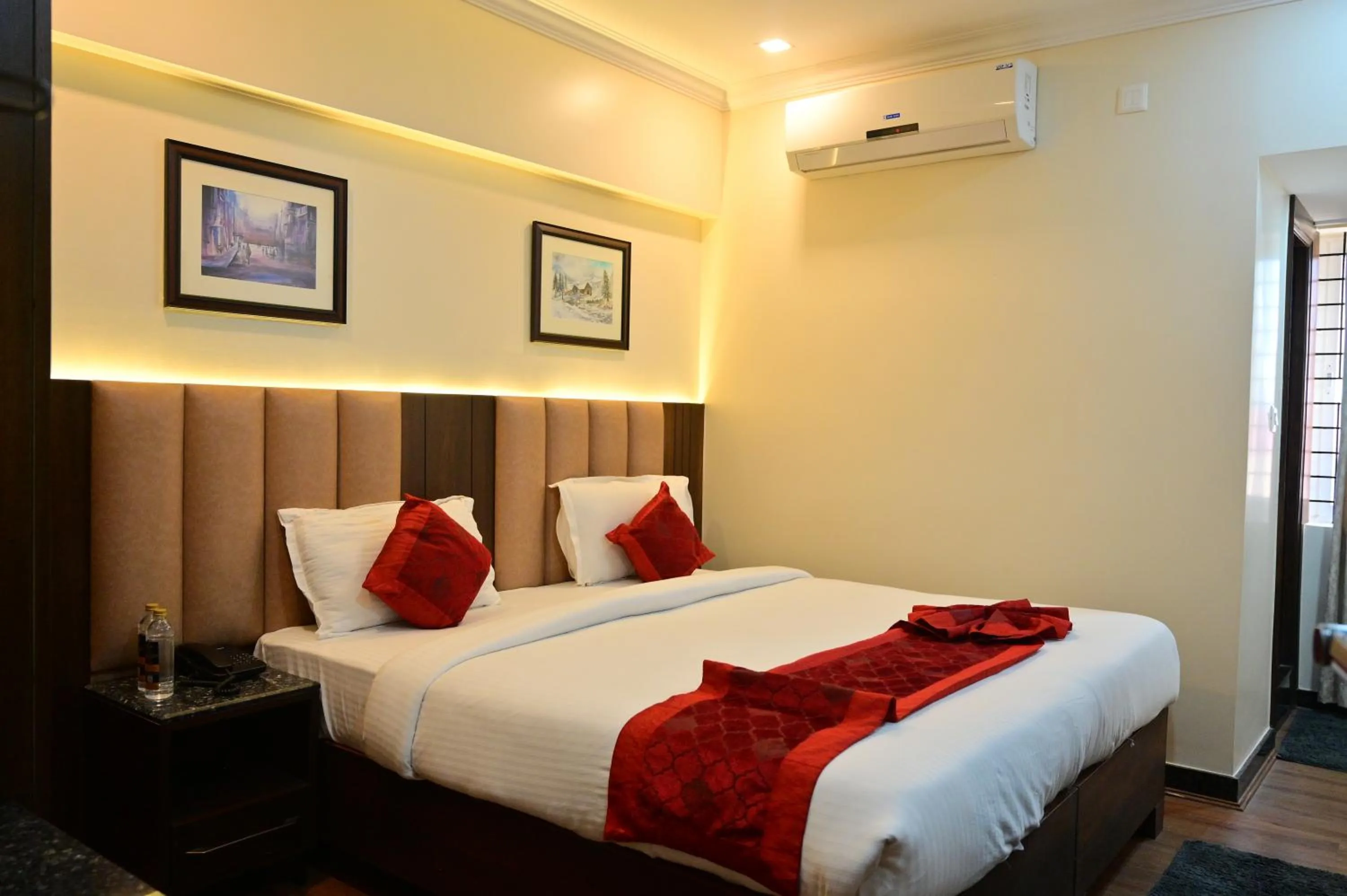 Standard Double Room - single occupancy in Hotel Golden Riviera