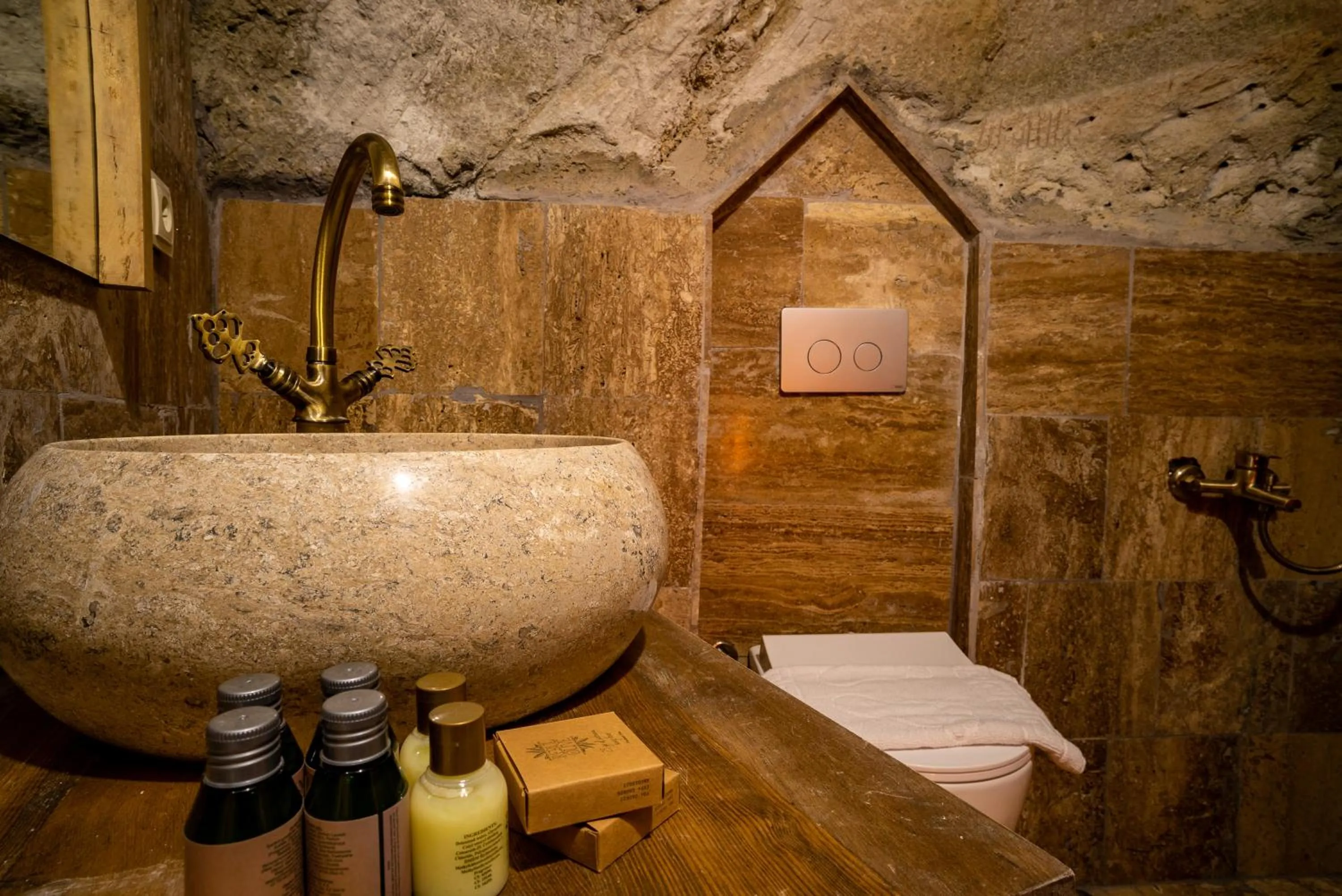 Double Room with Private Bathroom in Cappadocia Snora Cave