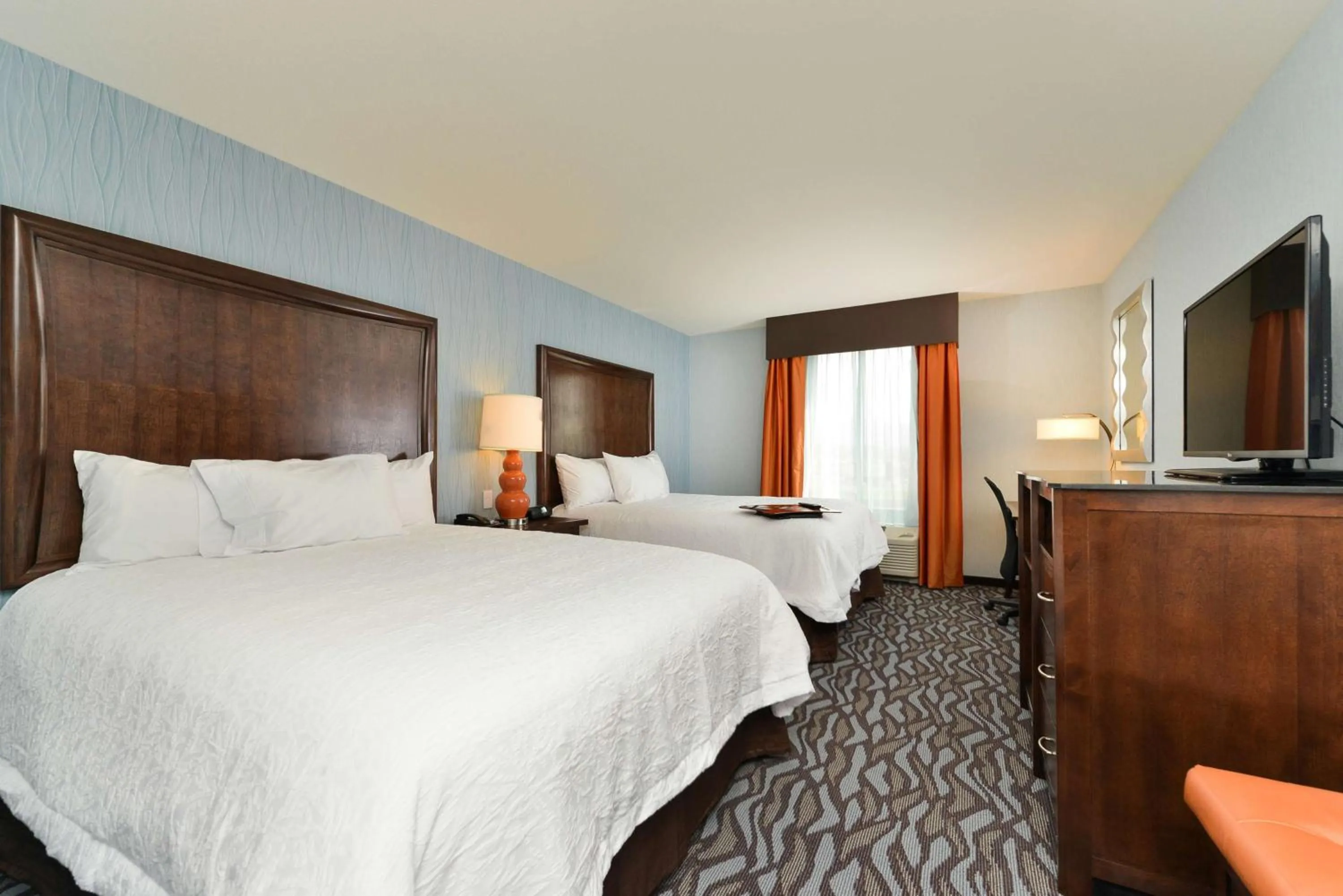 Queen Room with Two Queen Beds (4 Adults) in Hampton Inn Corning/Painted Post