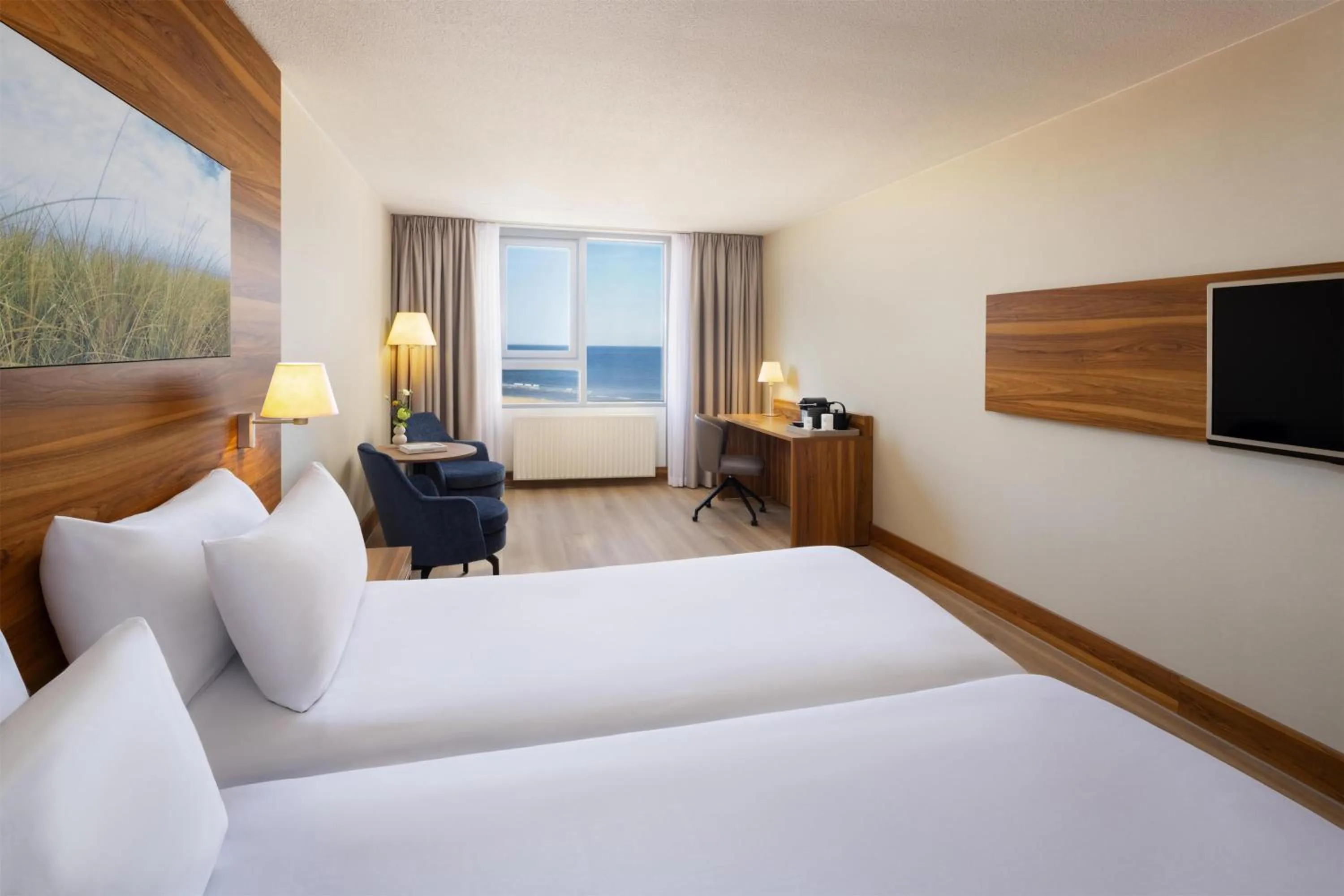 Standard Twin Room with Sea View in NH Zandvoort Hotel