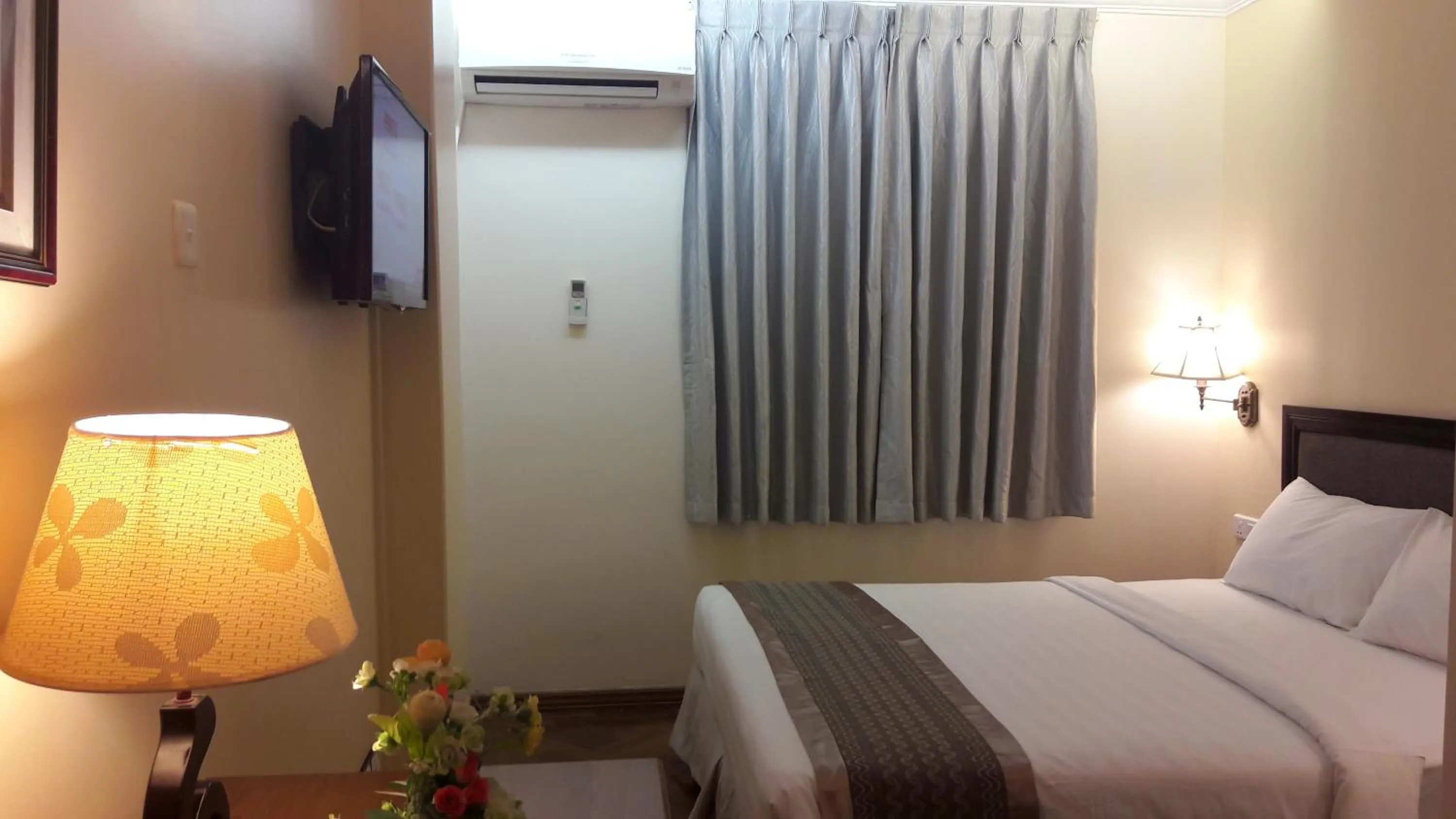 Economy Double Room in Grand Laurel Hotel
