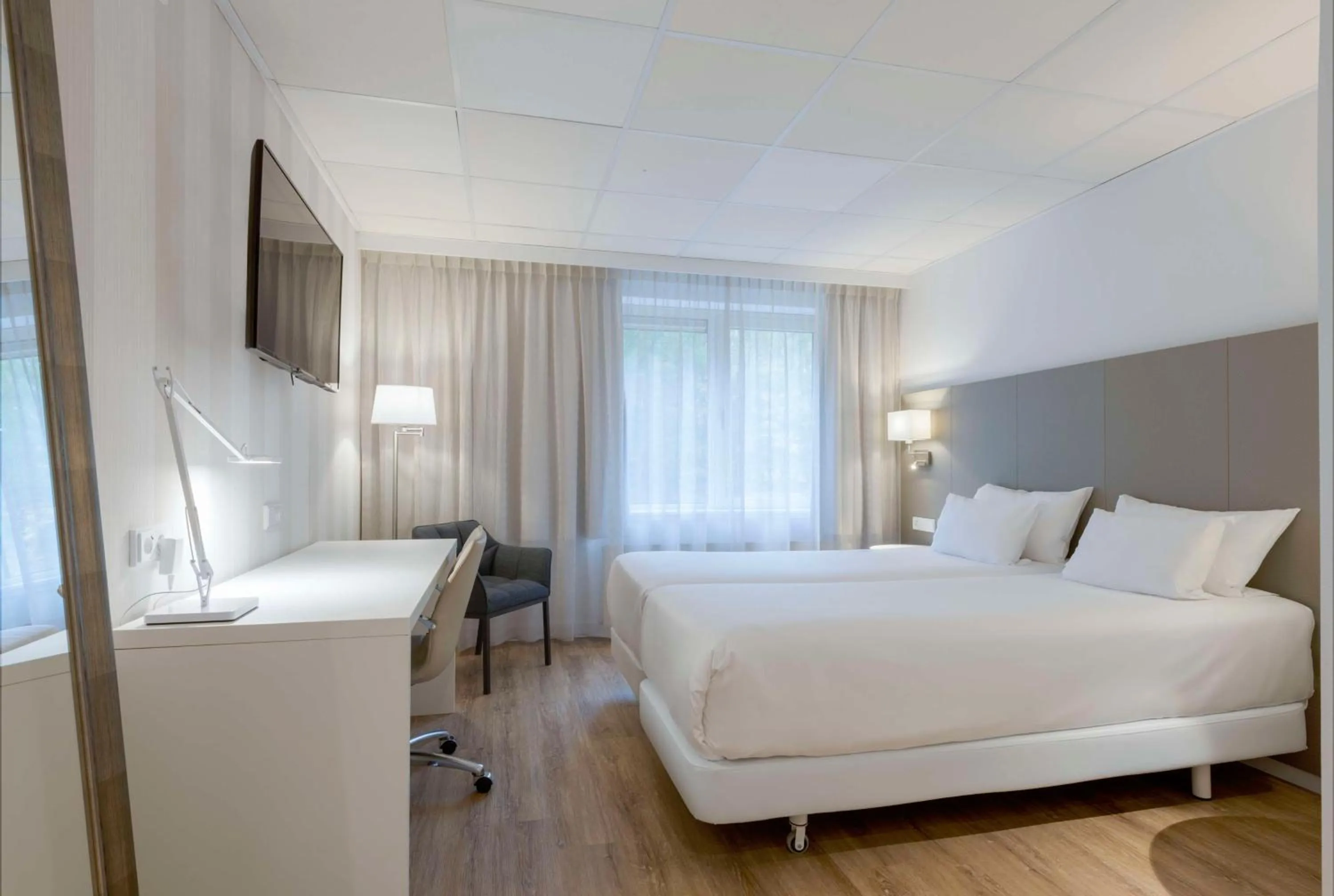 Superior Double or Twin Room in NH Eindhoven Conference Centre Koningshof