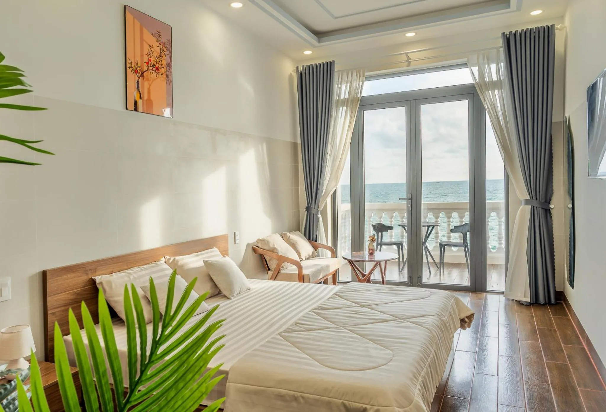 Mien Trung Beach House Phu Quoc
