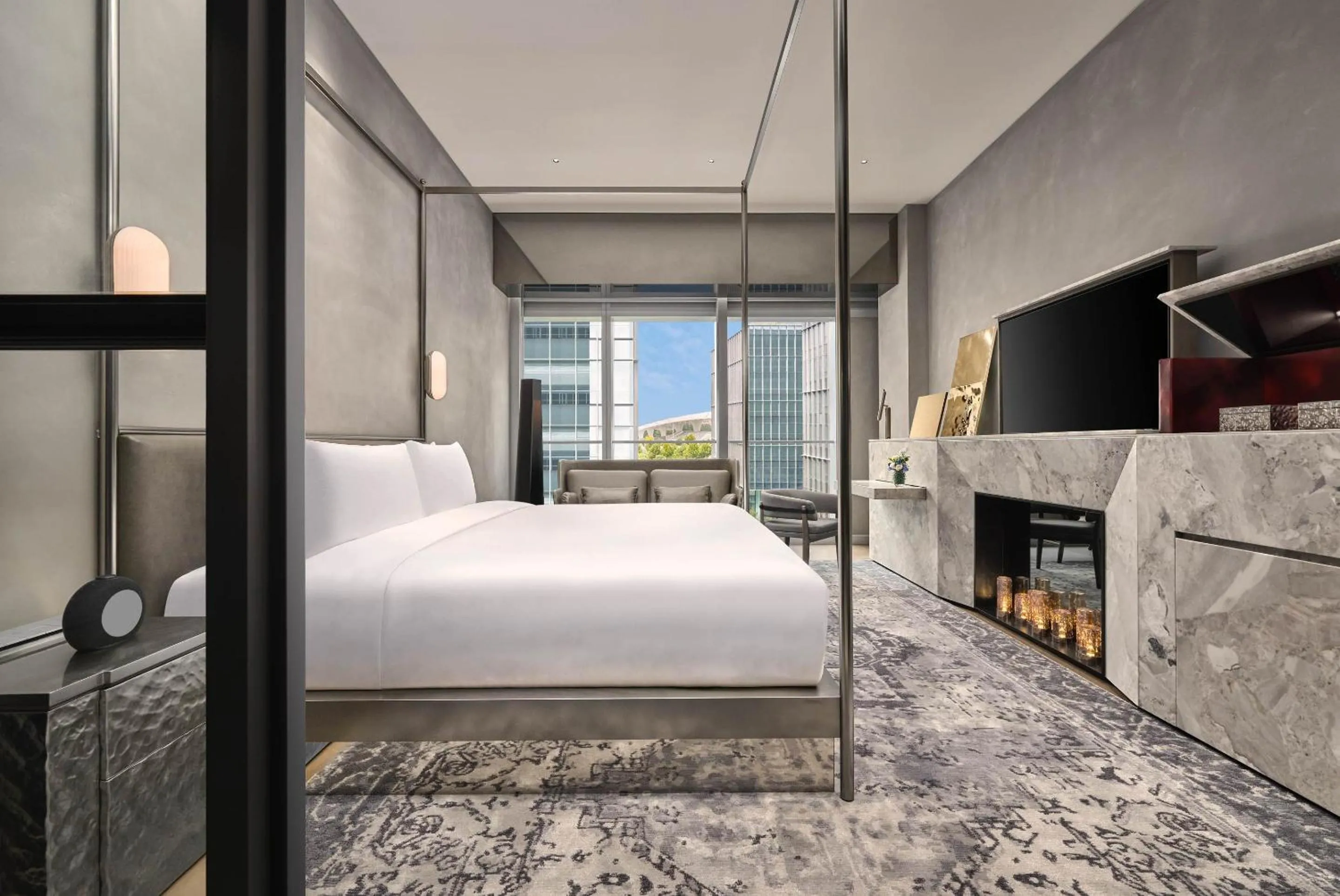 Essential River View King Bed Room in Kimpton Qiantan Shanghai by IHG