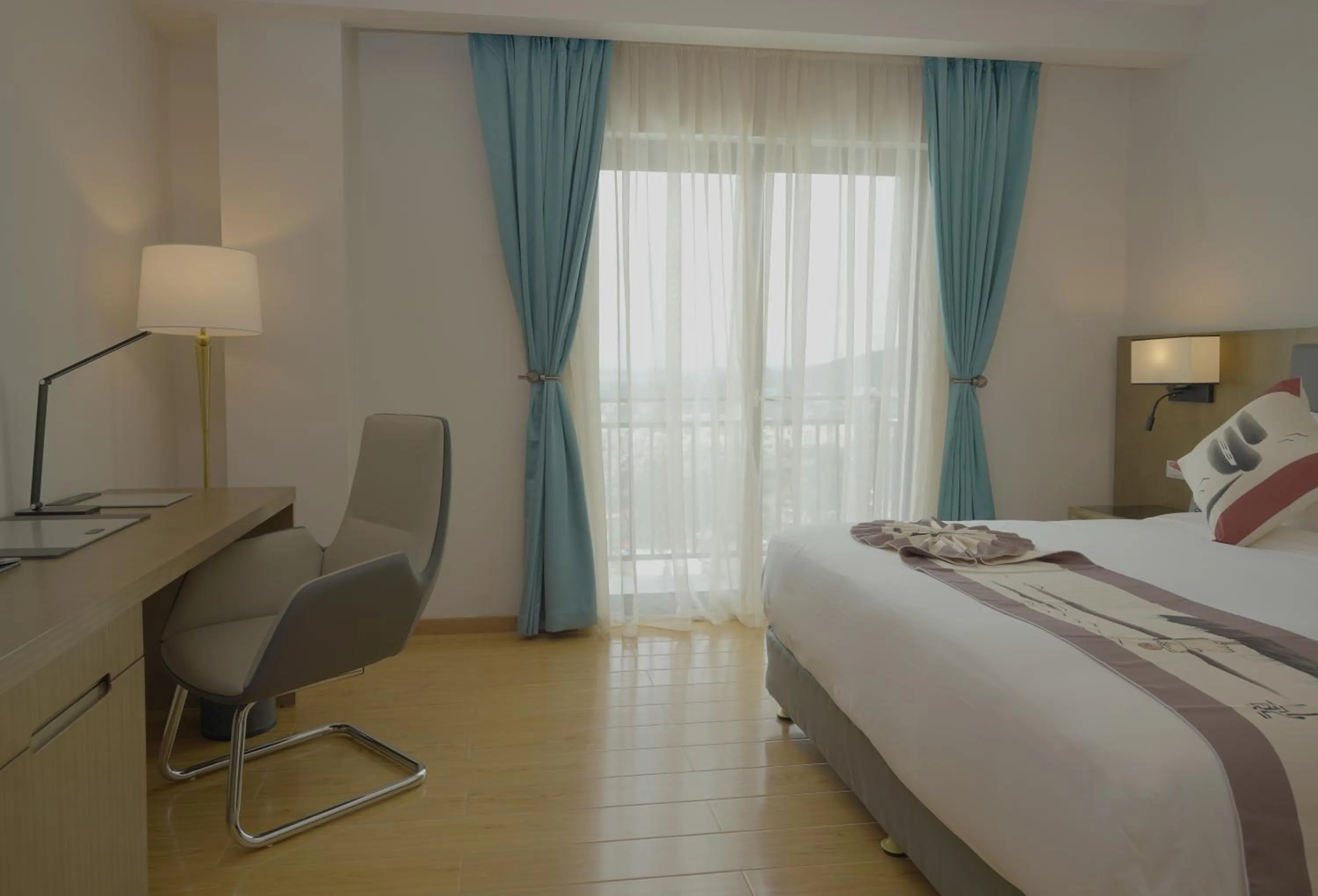 Deluxe King Room in Stay Easy Plus Hotel