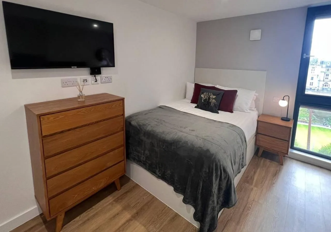 Superior Studio in Charles Hope Aberdeen