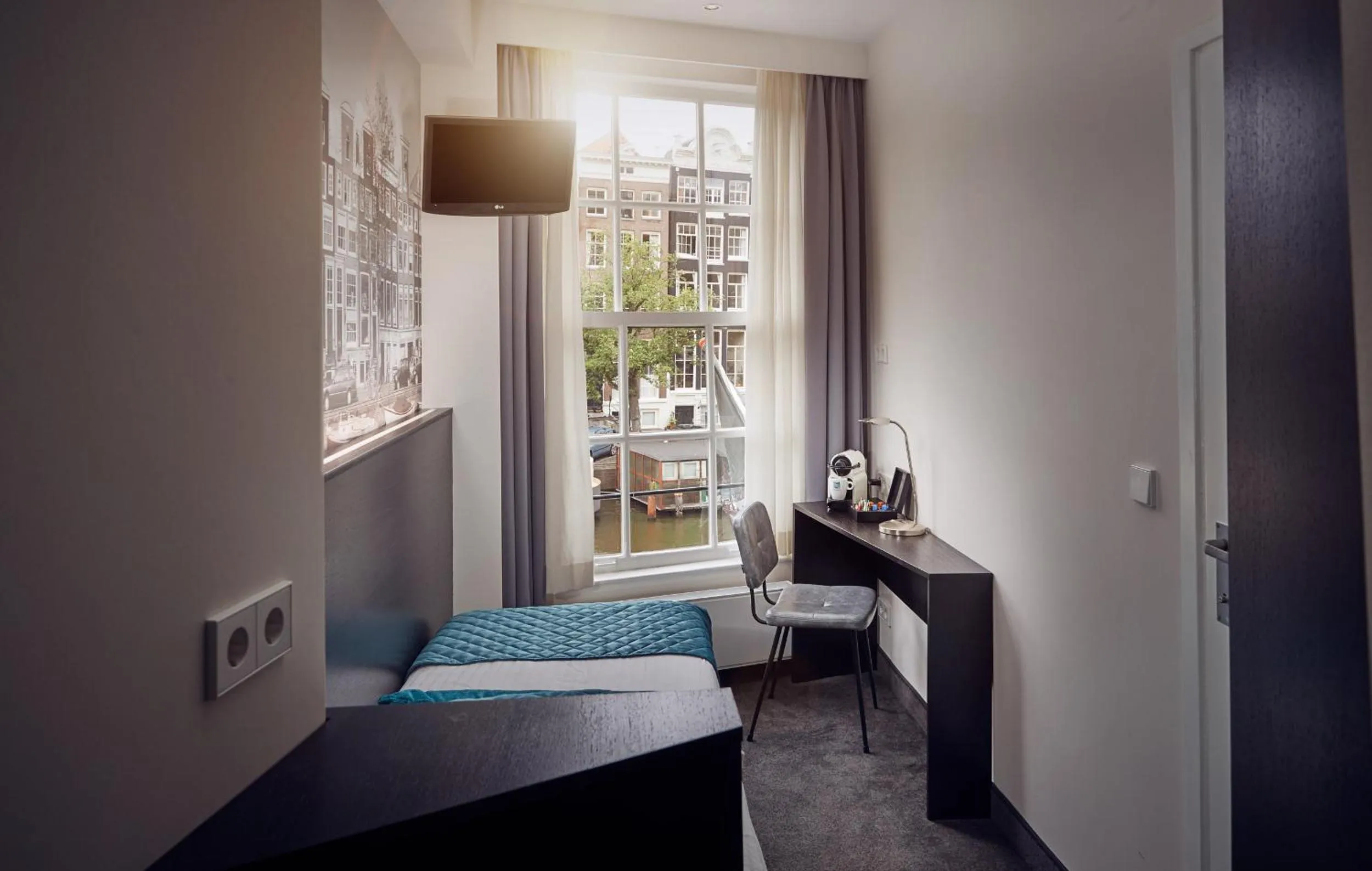 Single Room in Singel Hotel Amsterdam