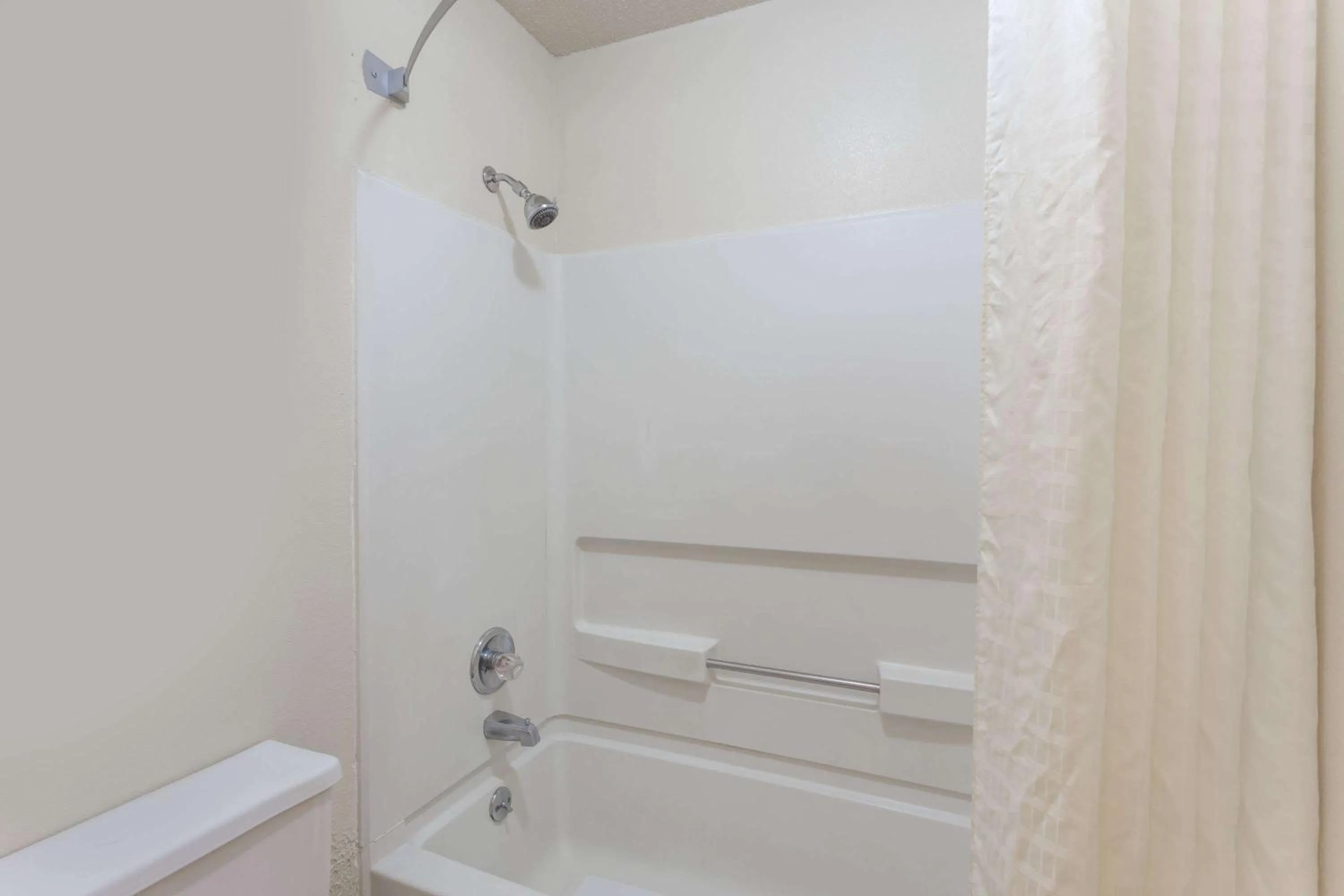 Western-Themed King Studio Suite with One King Bed and Jetted Tub - Non-Smoking in Super 8 by Wyndham Morris