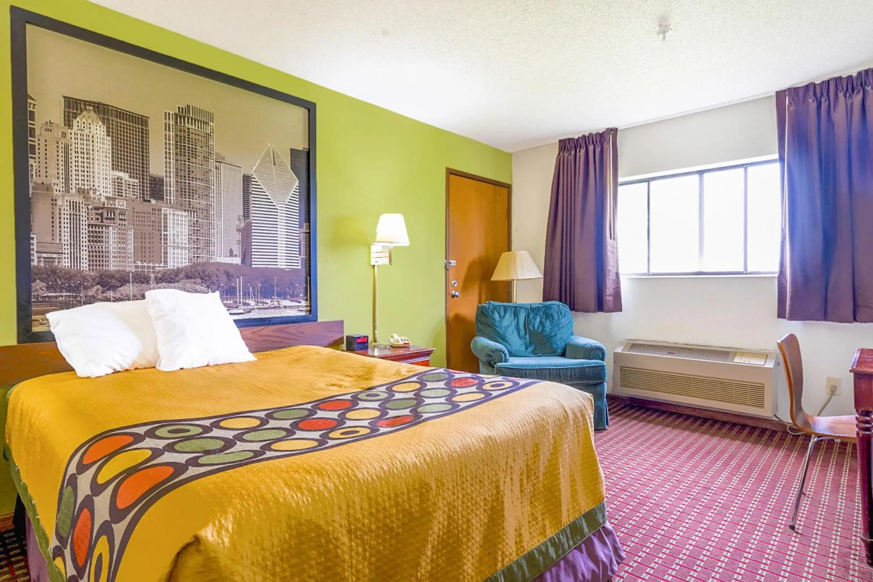 Queen Bed Non-Smoking in Super Sleep Inn