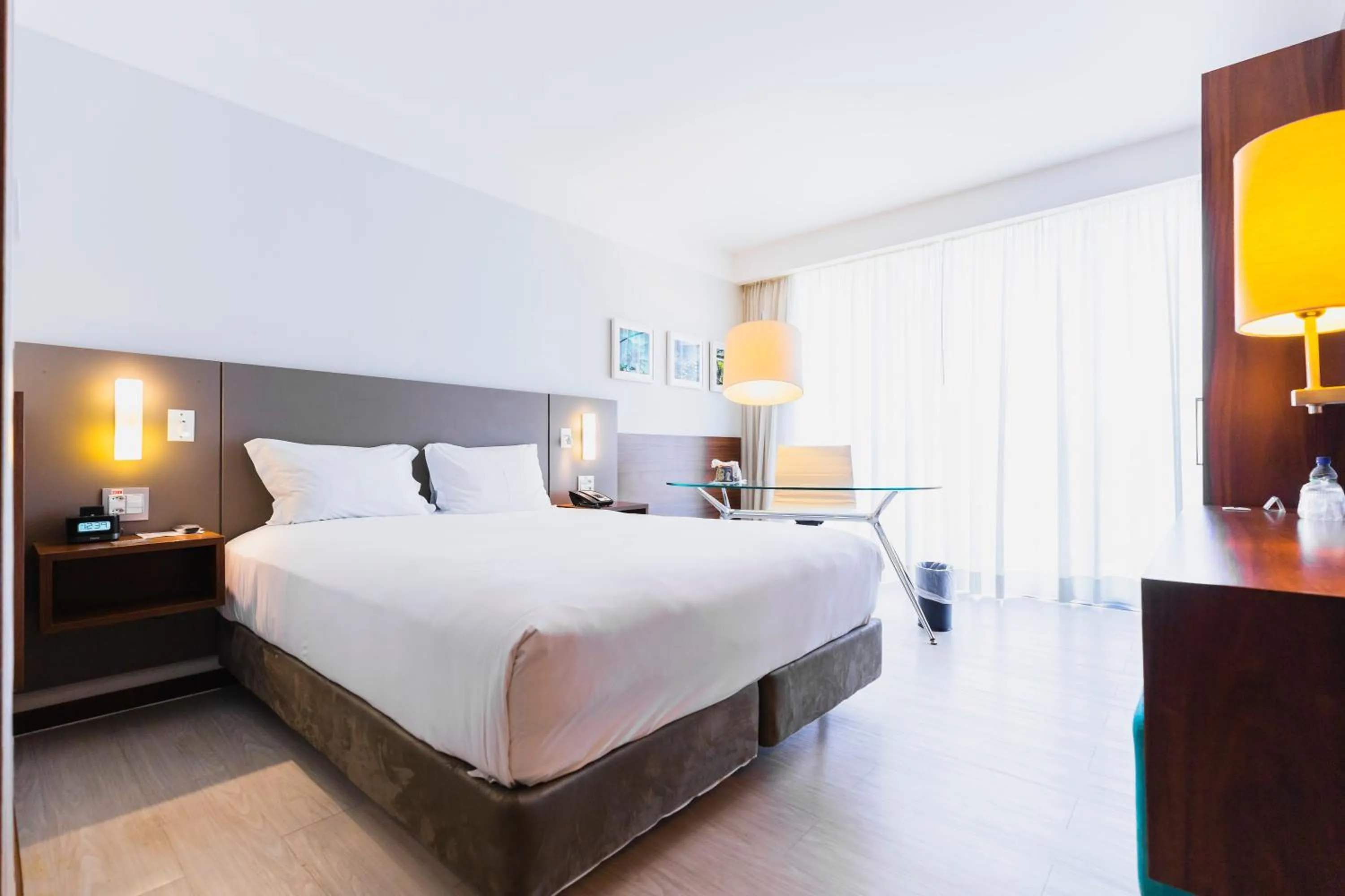 Queen Room - Disability Access in Bugan Recife Boa Viagem Hotel - by Atlantica