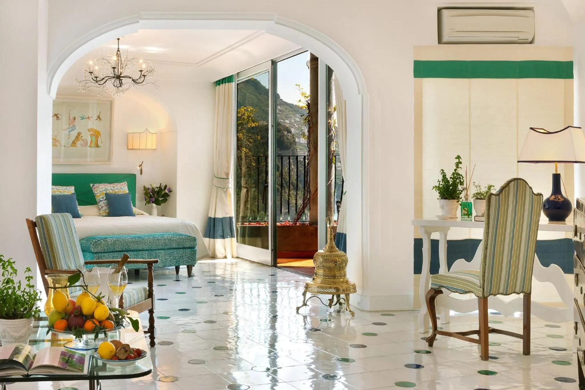Junior Suite with Sea View in Il San Pietro di Positano