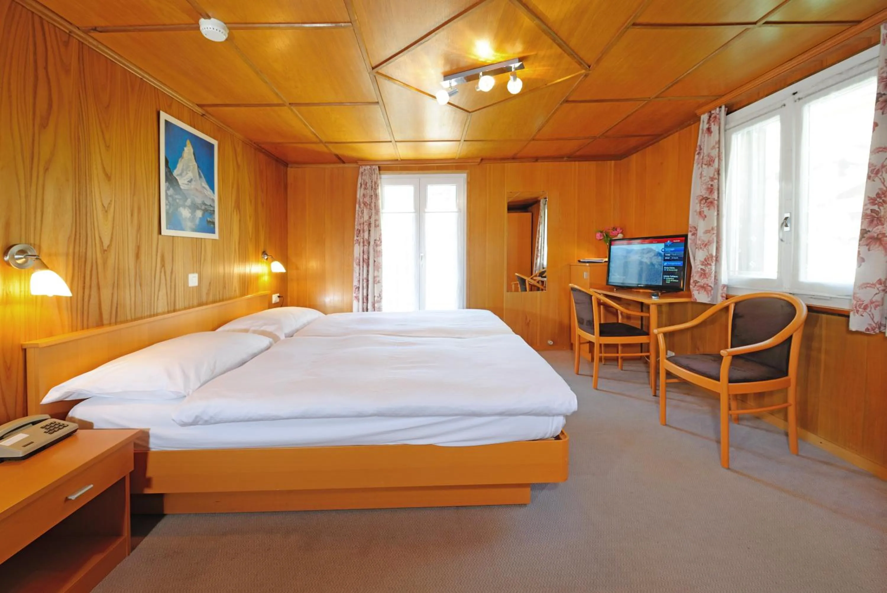 Double Room in Hotel Alphubel