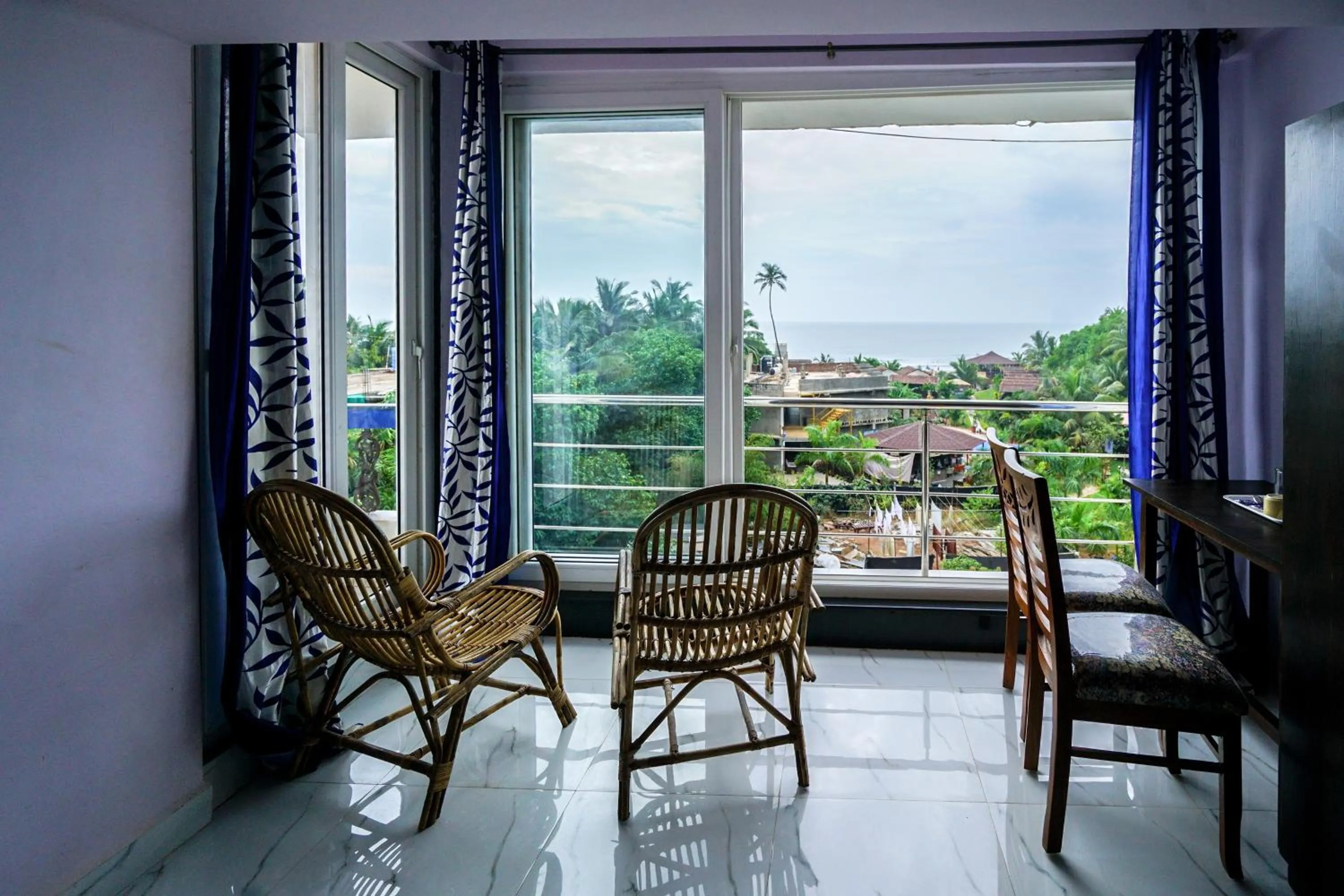 King Room with Sea View in Swati