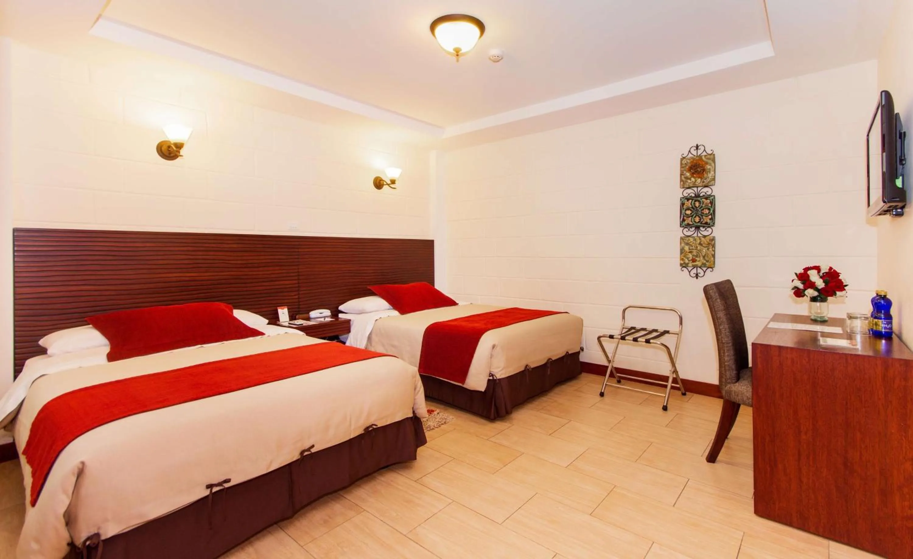 Premium Double Room in Hotel Rincon de Puembo; BW Signature Collection