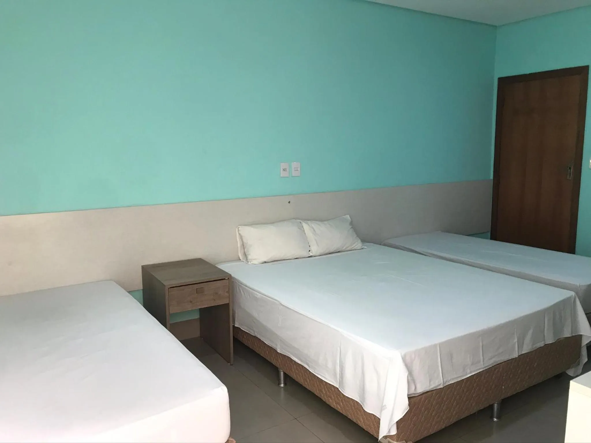 Deluxe Quadruple Room - single occupancy in Emmis Park Hotel