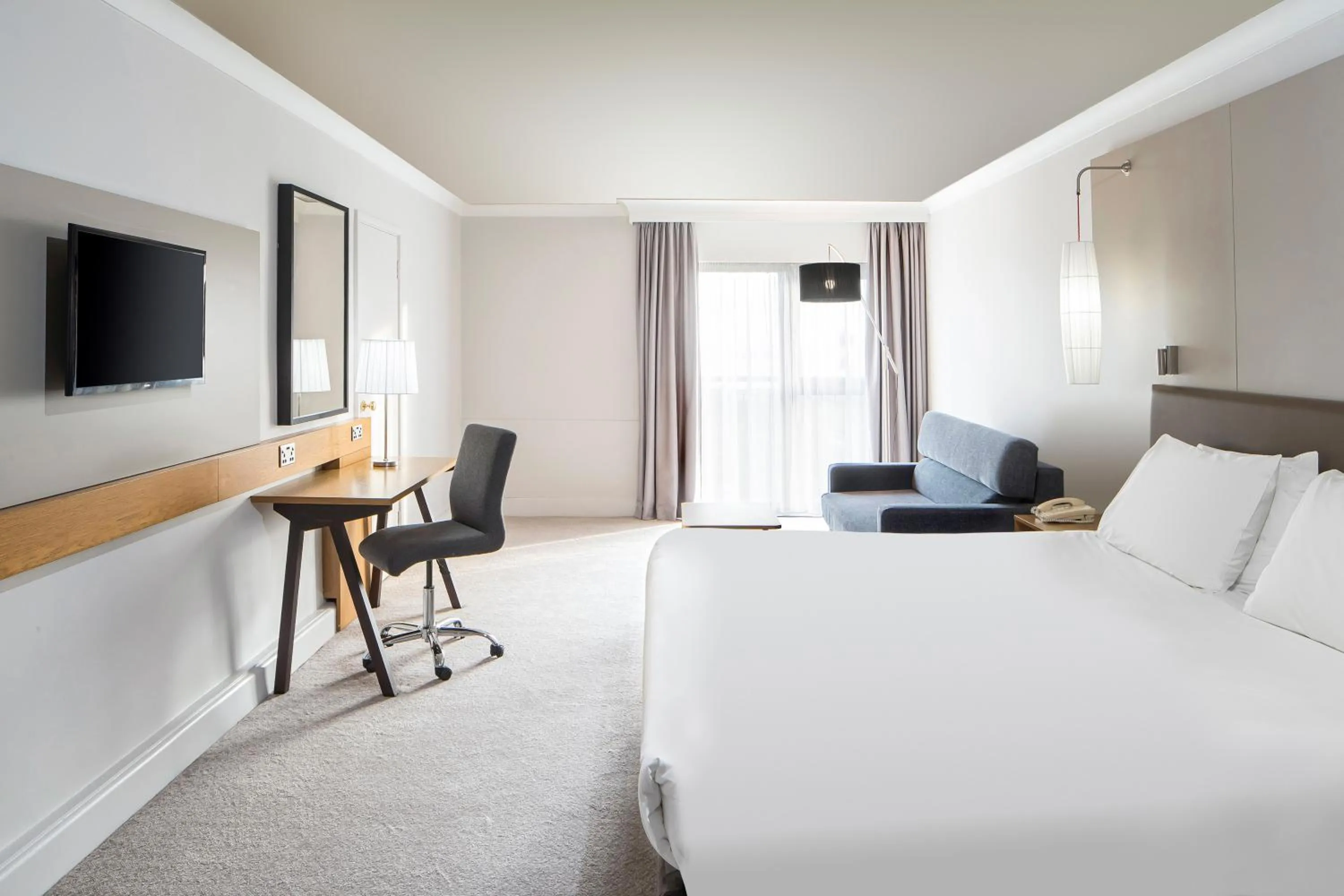 Super Premium King Room - Lounge Access in Crowne Plaza Plymouth by IHG