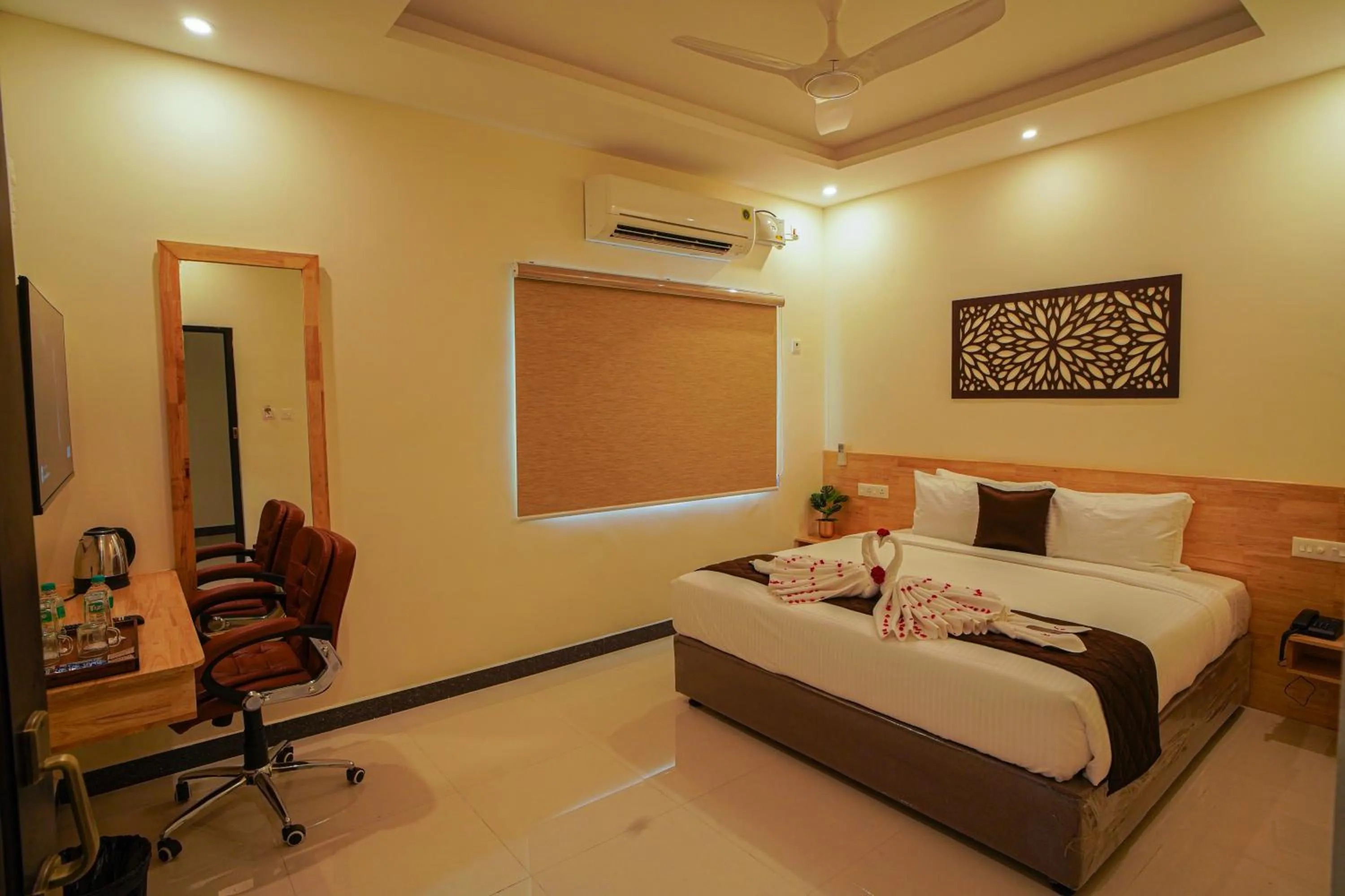 Deluxe Double Room in TPC Camphor