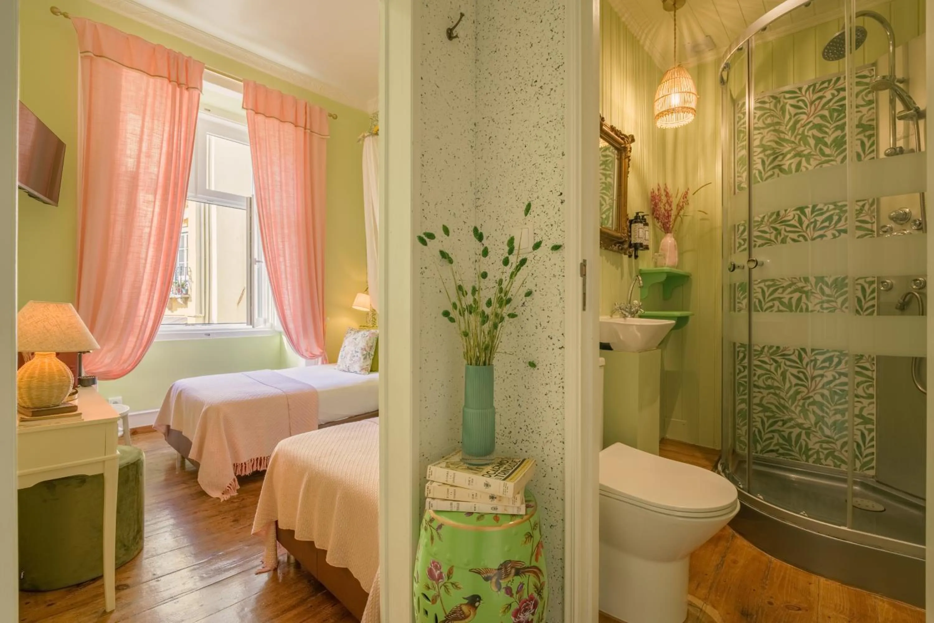 Twin Room in Casinha das Flores