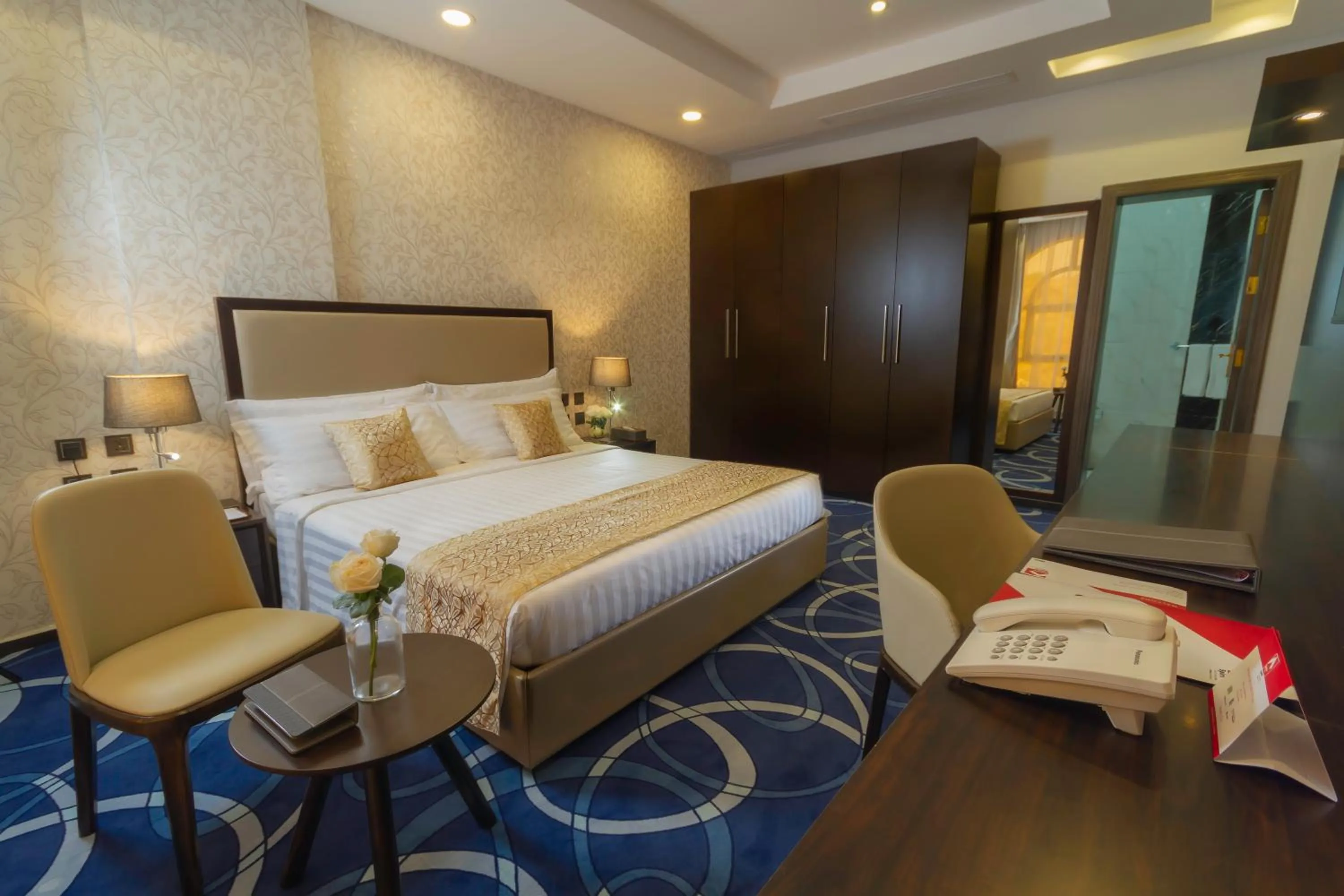 Superior King Room in Cloud City Hotel