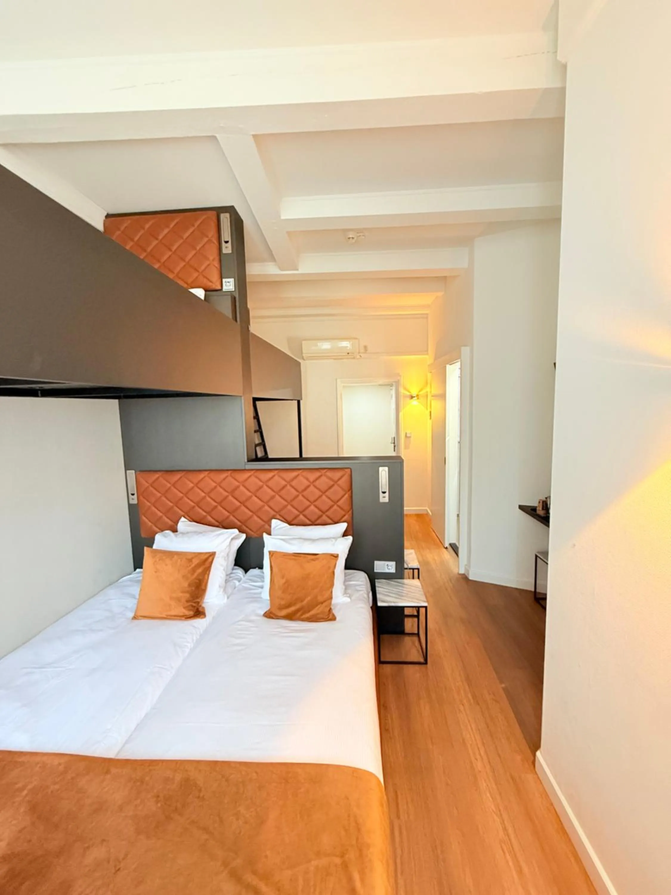 Superior Family Room in Avenue Hotel