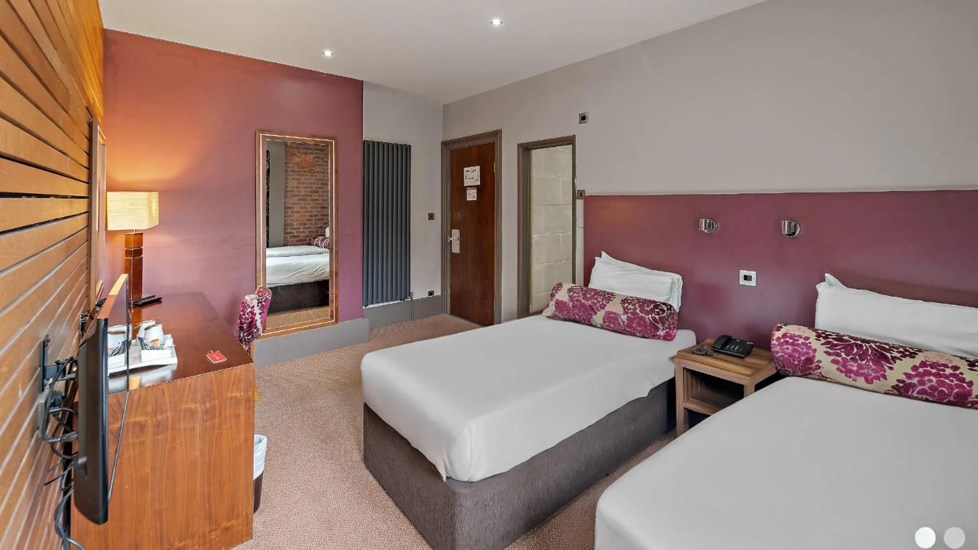 Standard Twin Room in The Rutland Hotel