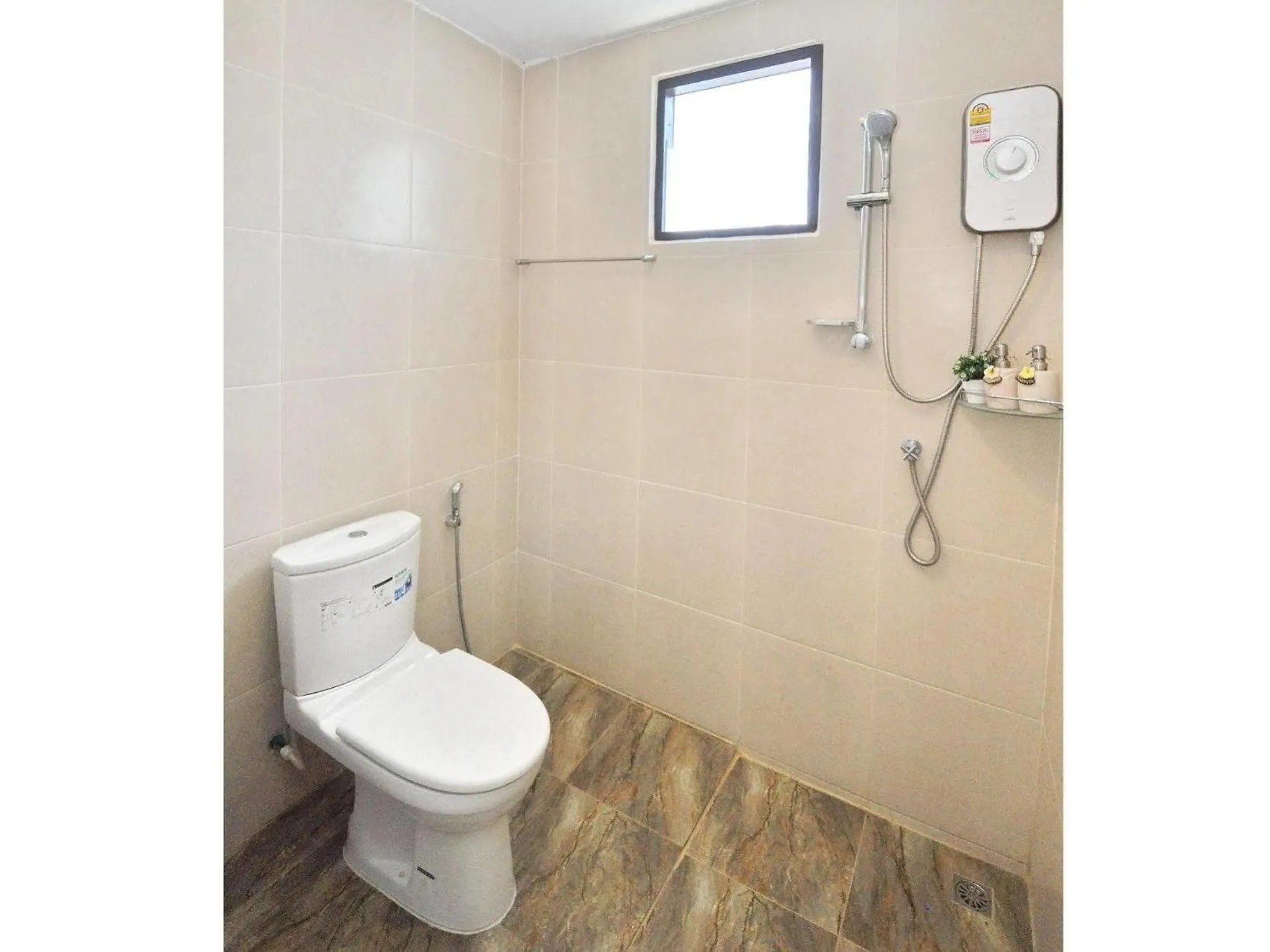 Standard Twin Room in Sidewalk Boutique Hotel