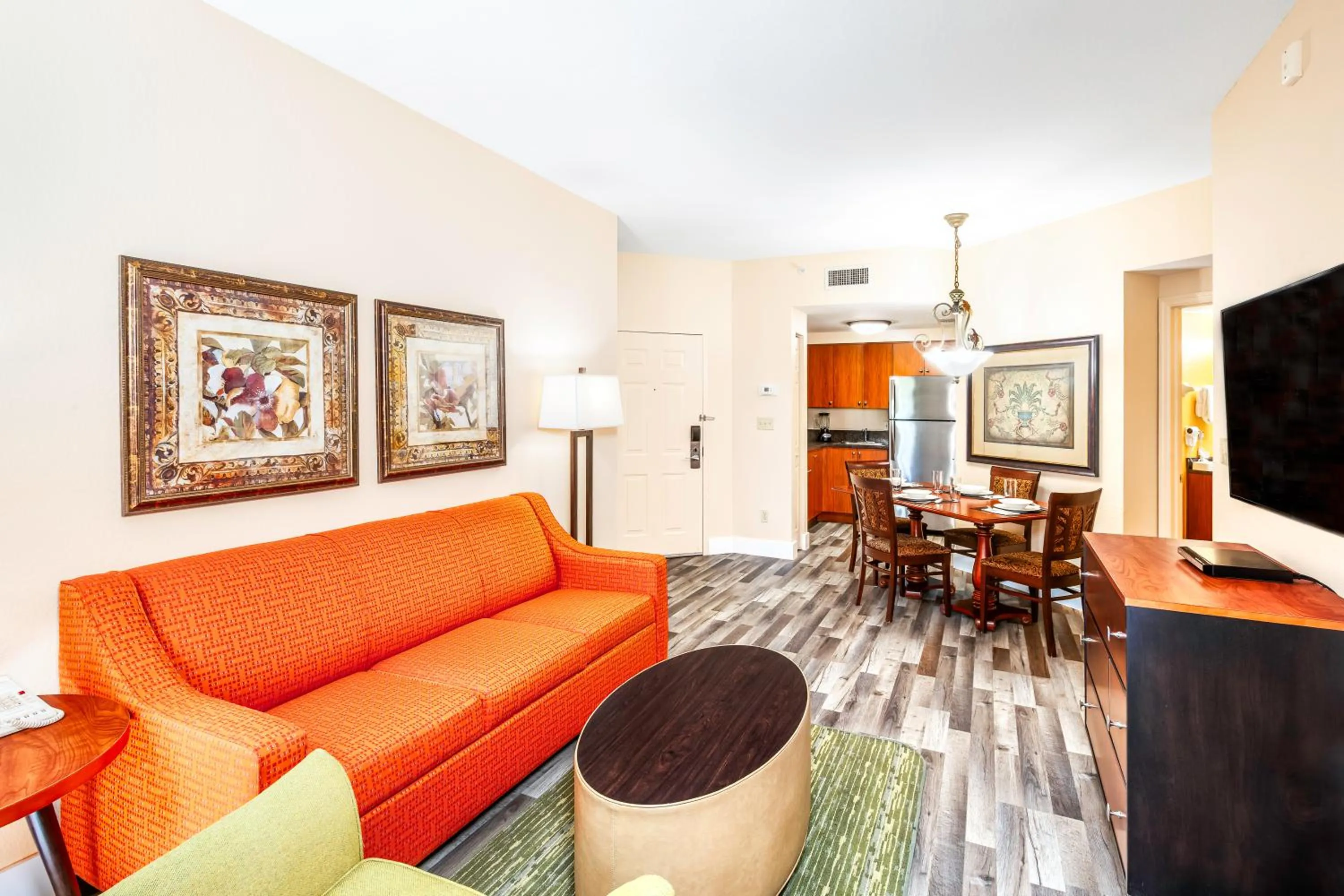 Luxury One-Bedroom Queen Suite in Mizner Place at Weston Town Center, Fort Lauderdale