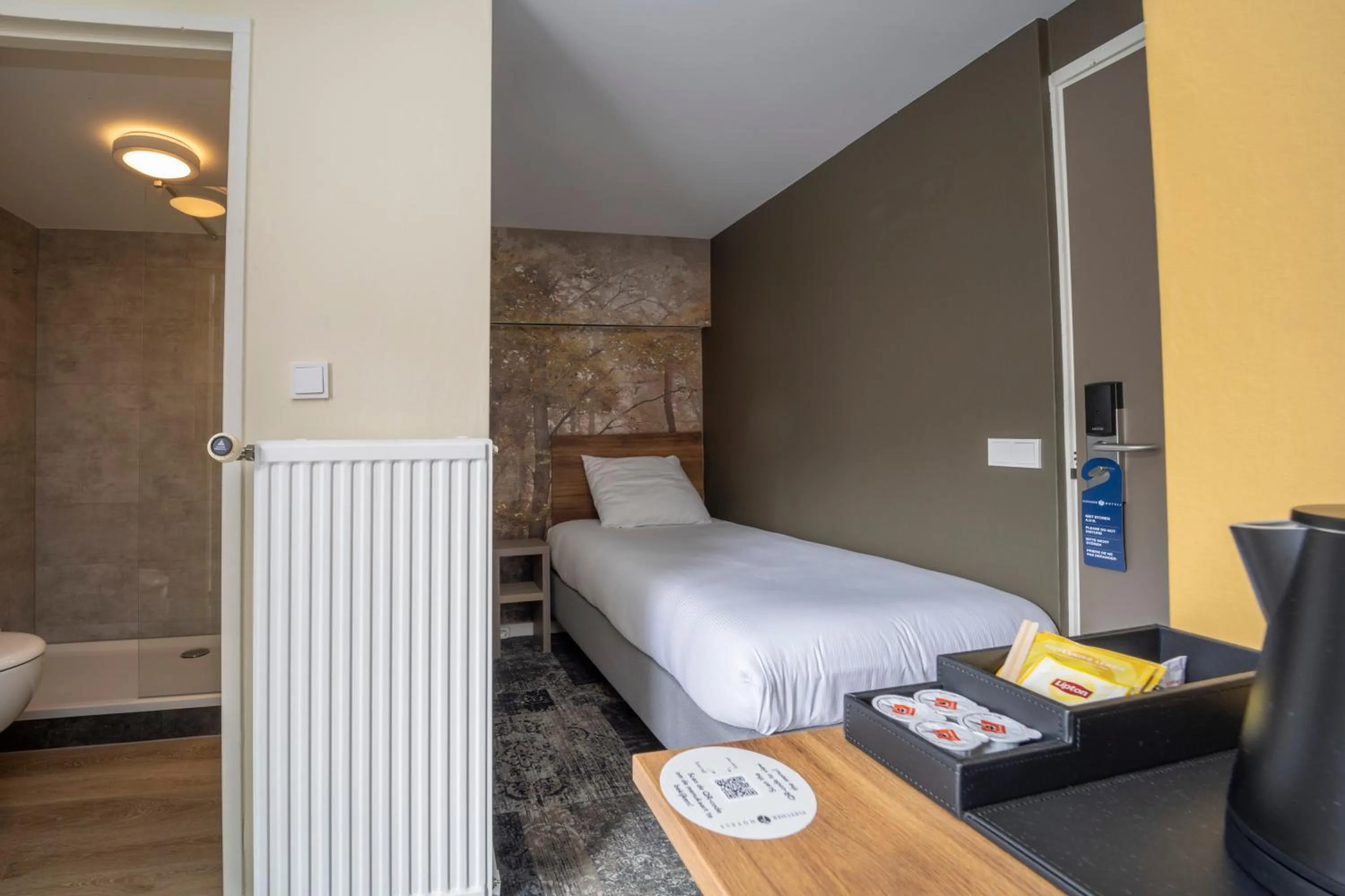 Single Room in Fletcher Hotel Restaurant Erica