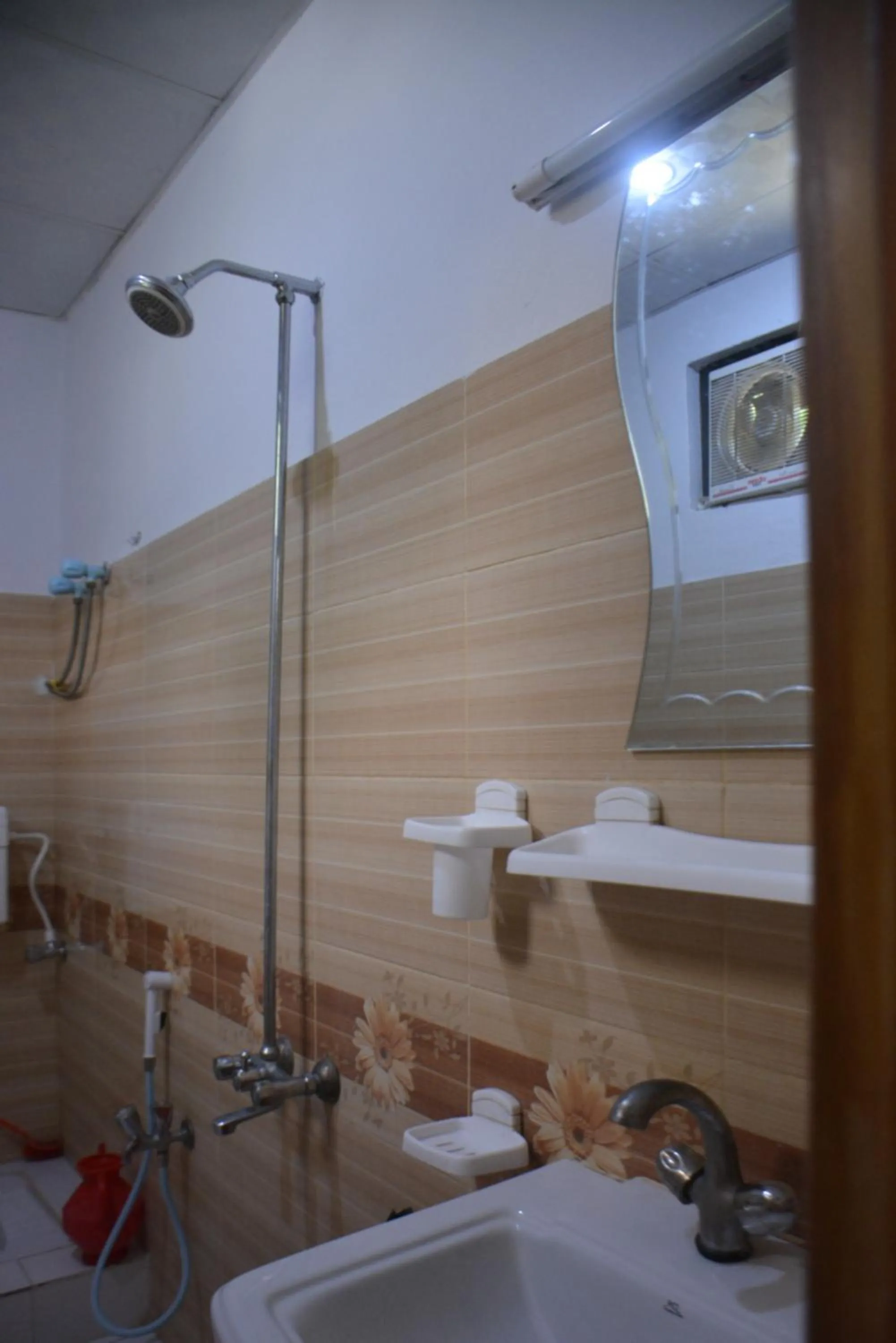 Standard Family Room in Eagle Nest, Malam Jabba by LMC