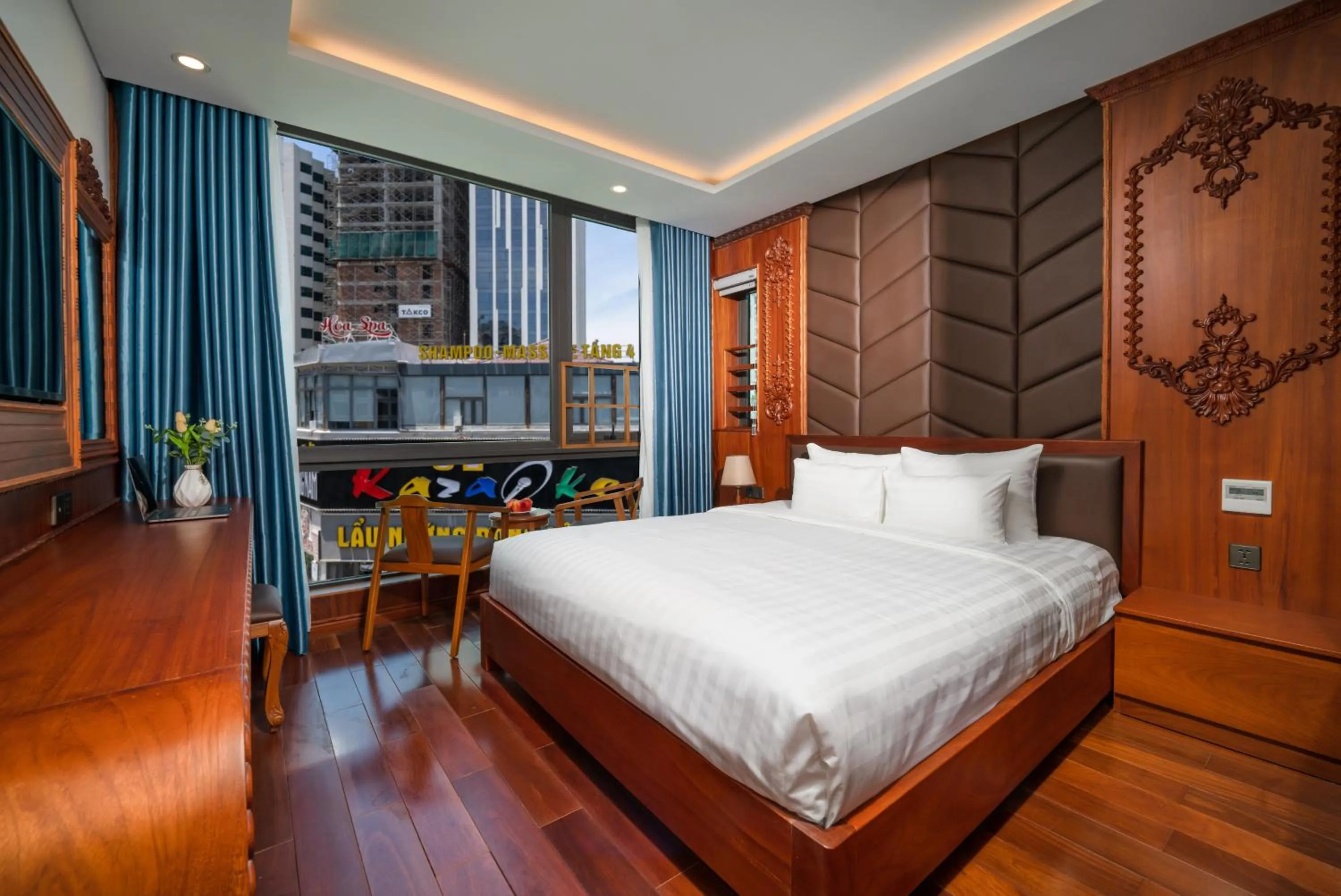 Superior Double Room in Monalisa Luxury Hotel