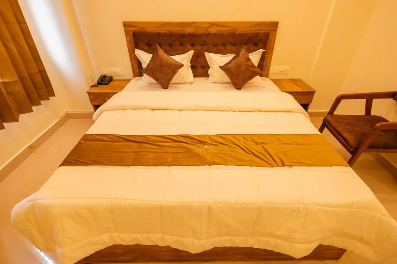 Standard Double Room with Fan - single occupancy in Uptown Suites