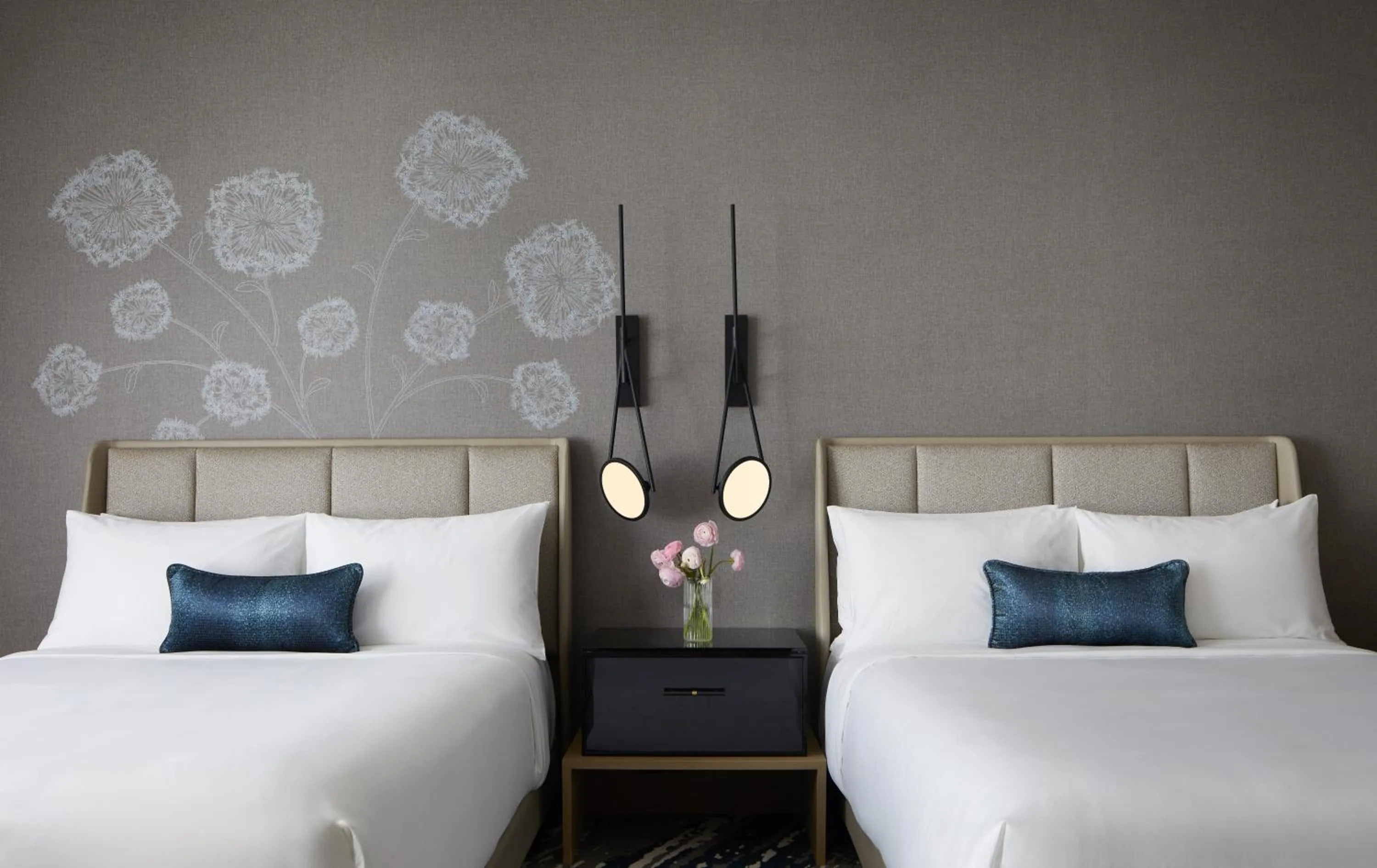 Classic Room in InterContinental Seattle Bellevue, by IHG