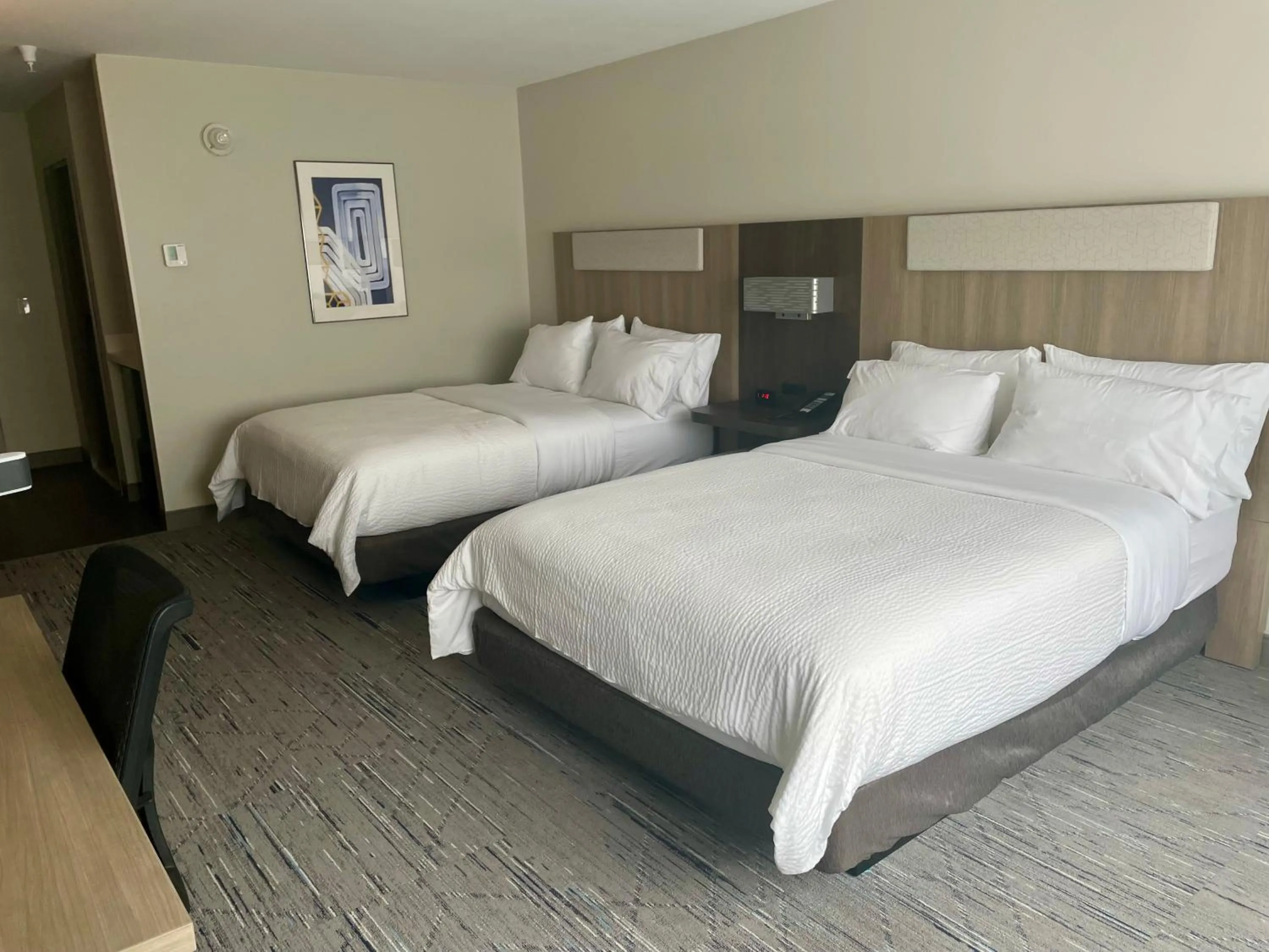 Standard Room with Two Queen Beds in Holiday Inn Express & Suites Muskegon - Grand Haven by IHG