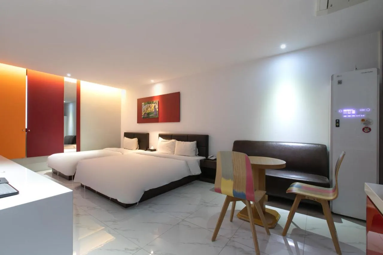 Superior Twin Room in Incheon Pentastar Hotel