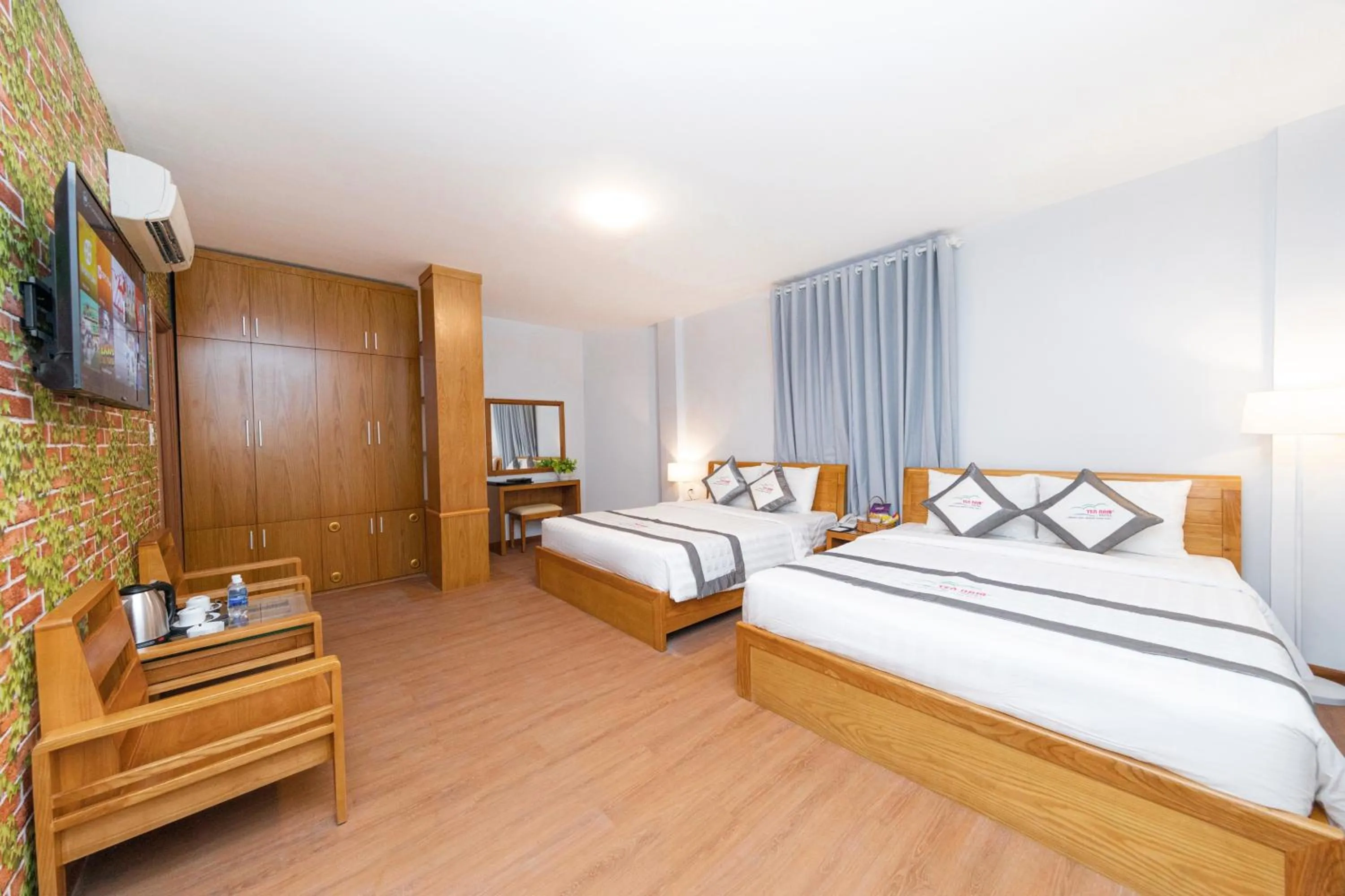 Family Room in Yen Nam Hotel Hoang Van Thu