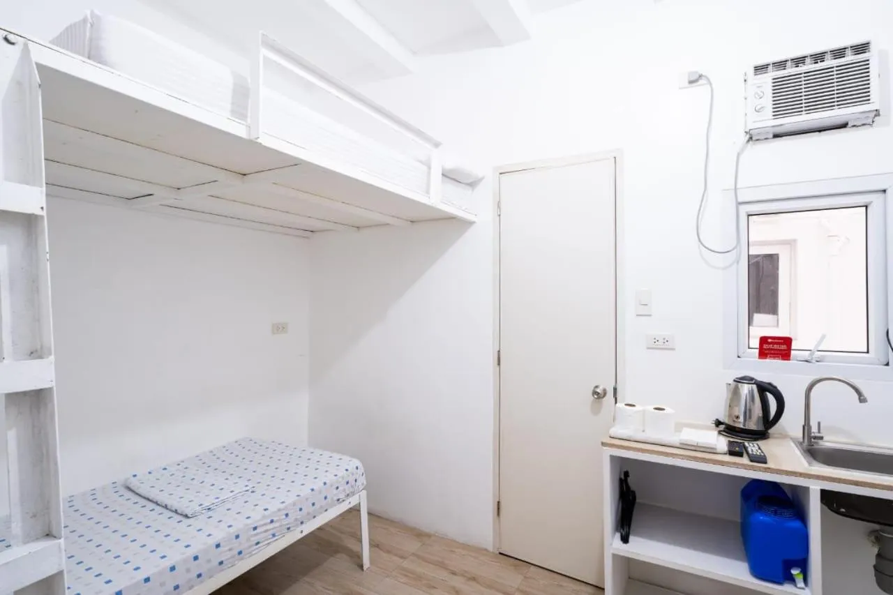 Basic Triple Room in Pasay Centrale Hotel