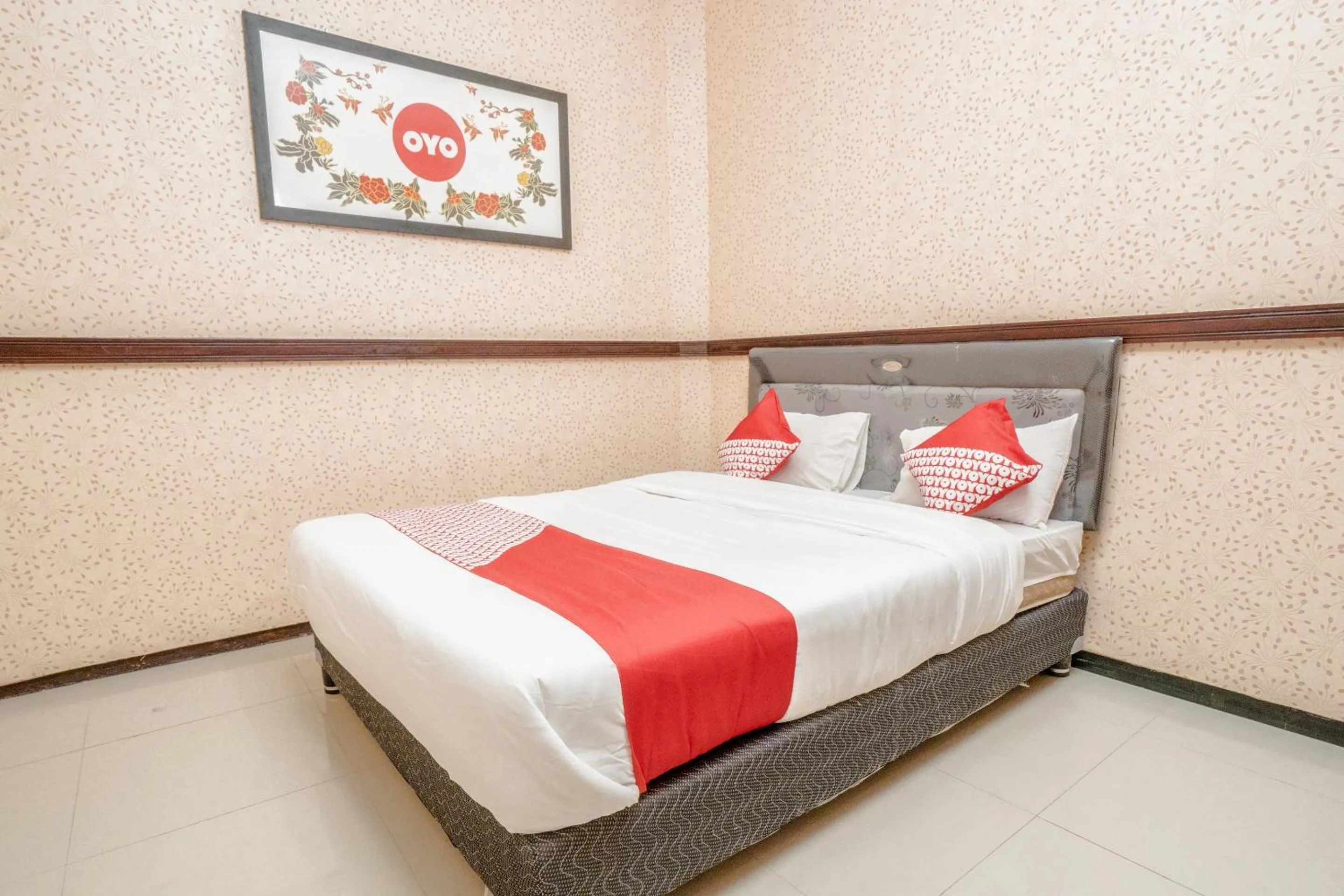 Standard Double Room in Hotel O Central Batu Near Jatim Park 3 Formerly Bunga Matahari Hotel
