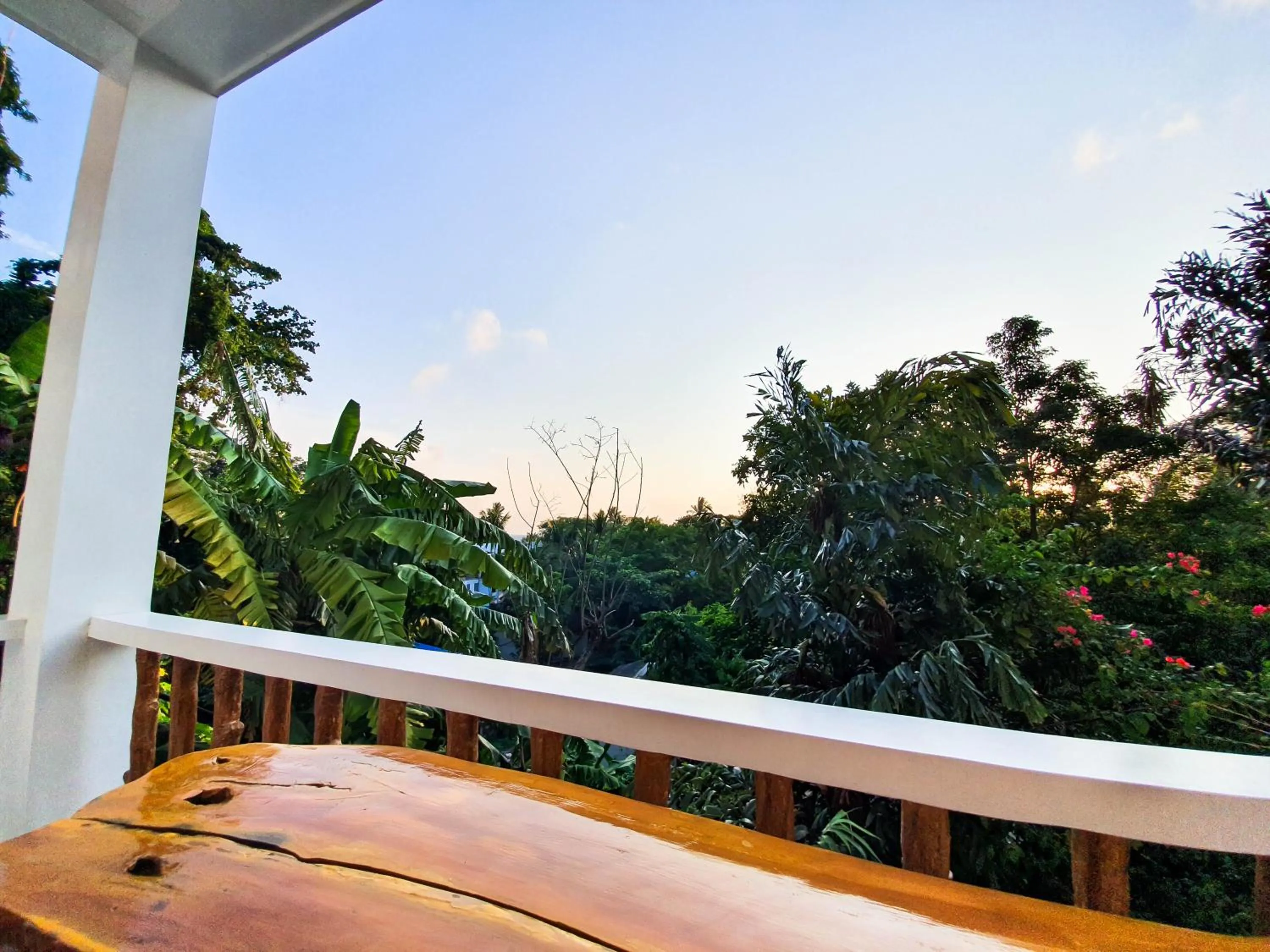 Superior Deluxe Room with View Deck in Cocoloco Beach Resort
