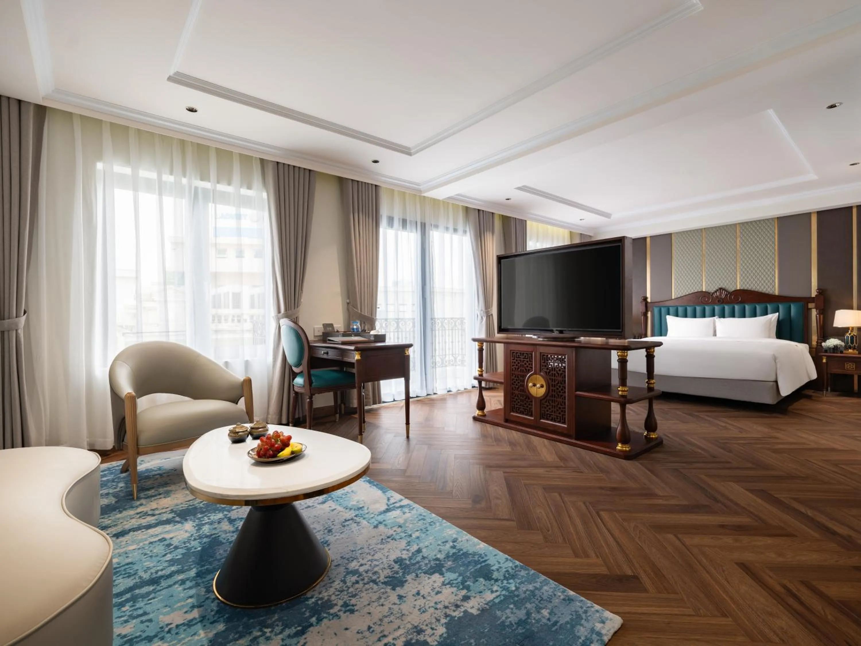 Signature Grand Suite City View With Terrace in L'Signature Hotel & Spa