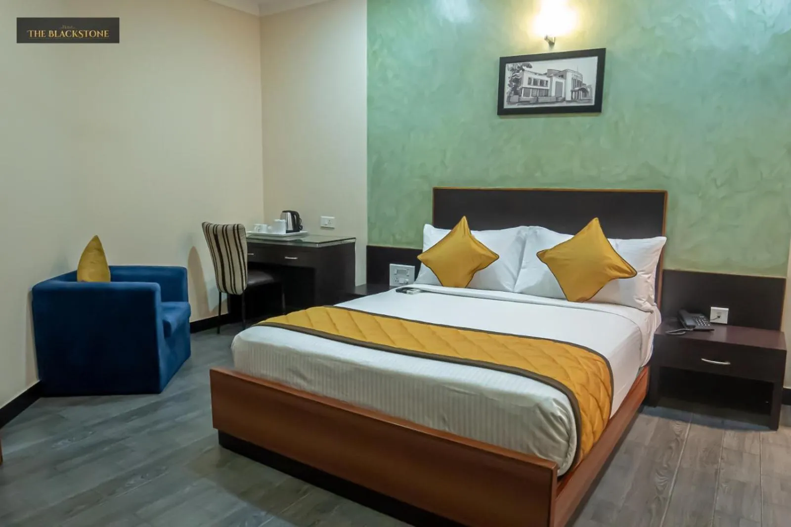 Double or Twin Room in Hotel The Black Stone