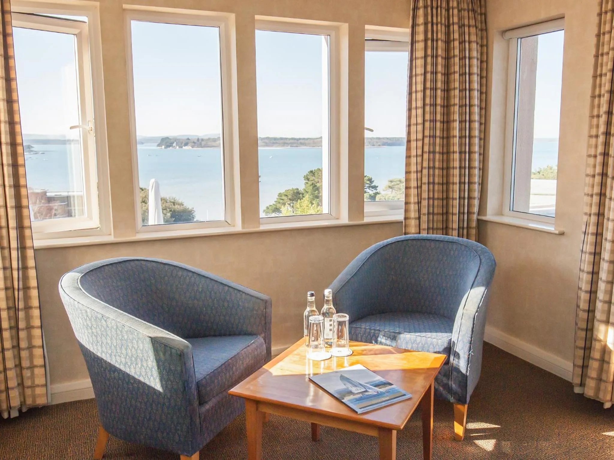 Double Room with Harbor View in Harbour Heights Hotel