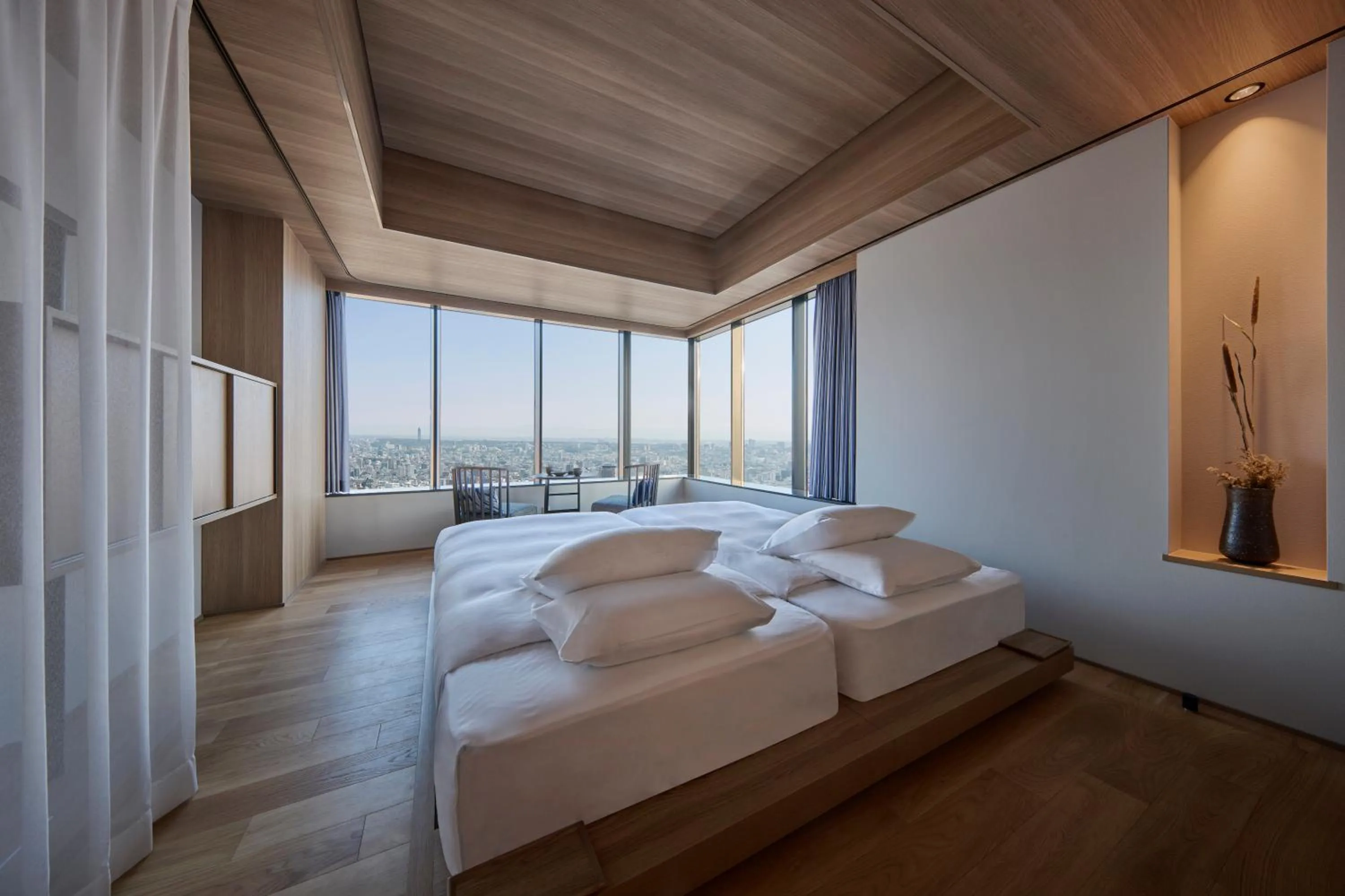 Corner Twin Room 【History】25 - 28F in The Royal Park Hotel Iconic Nagoya