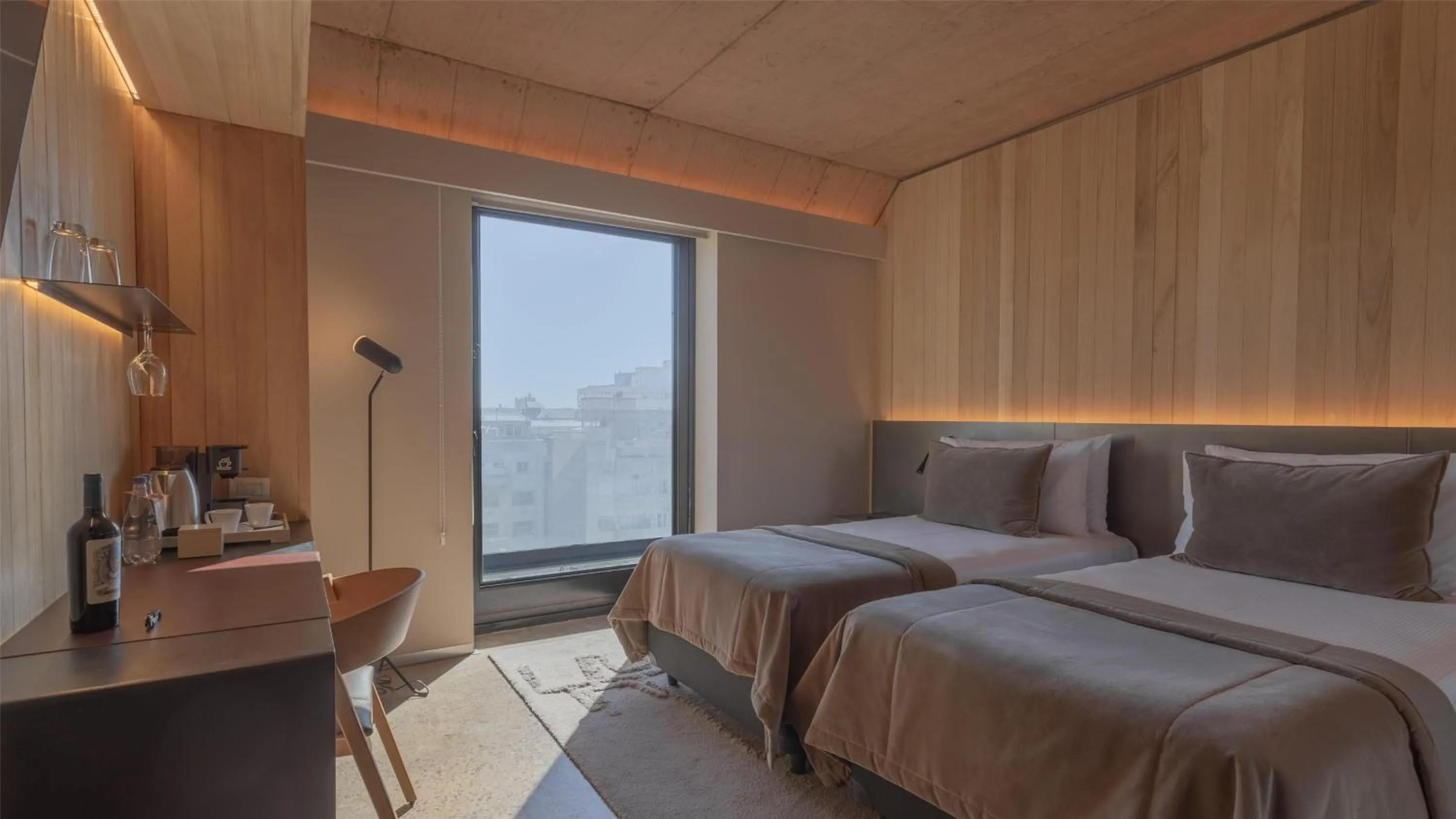 Twin Room in Hualta Hotel Mendoza, Curio Collection by Hilton