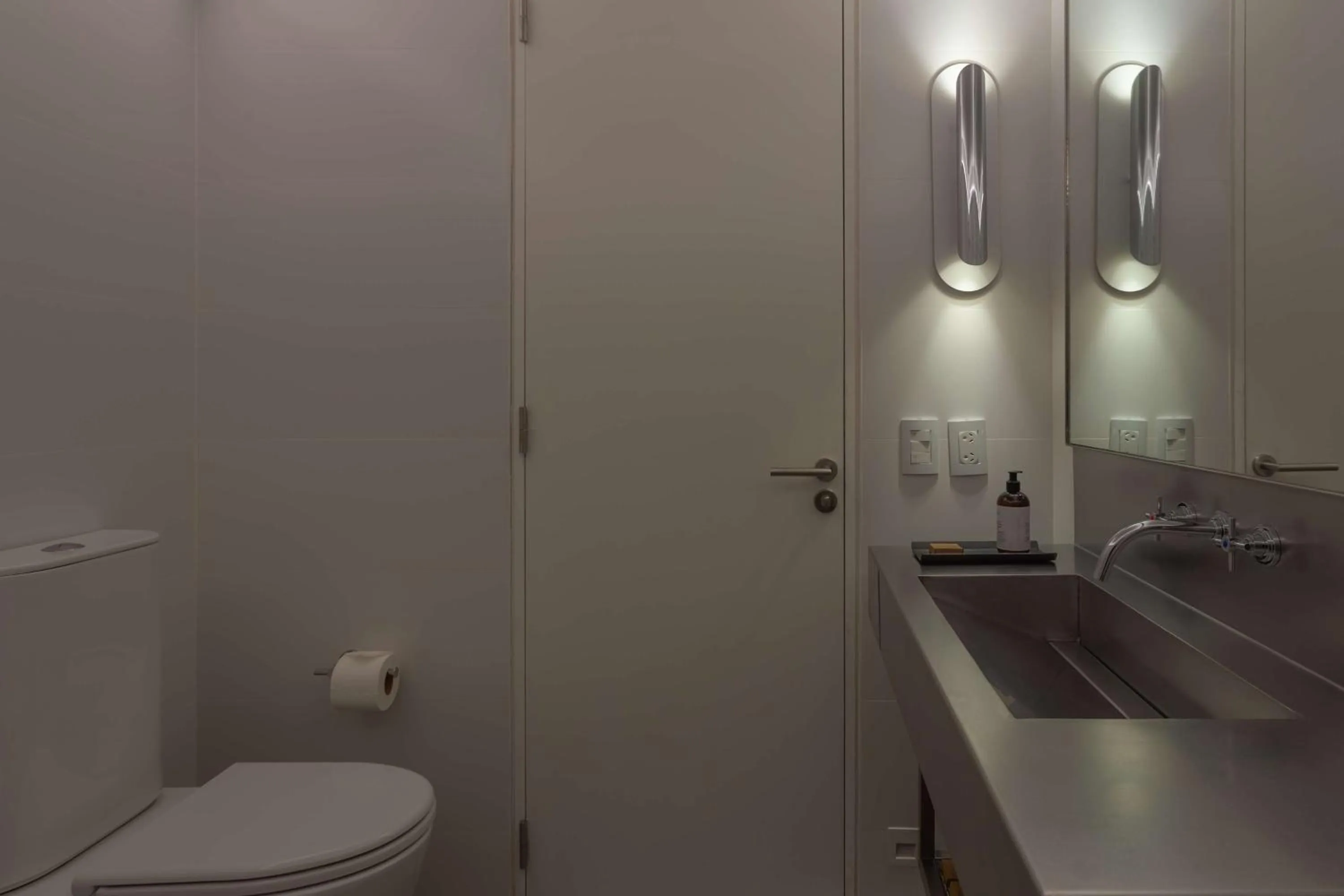 King Room with Balcony in Hualta Hotel Mendoza, Curio Collection by Hilton