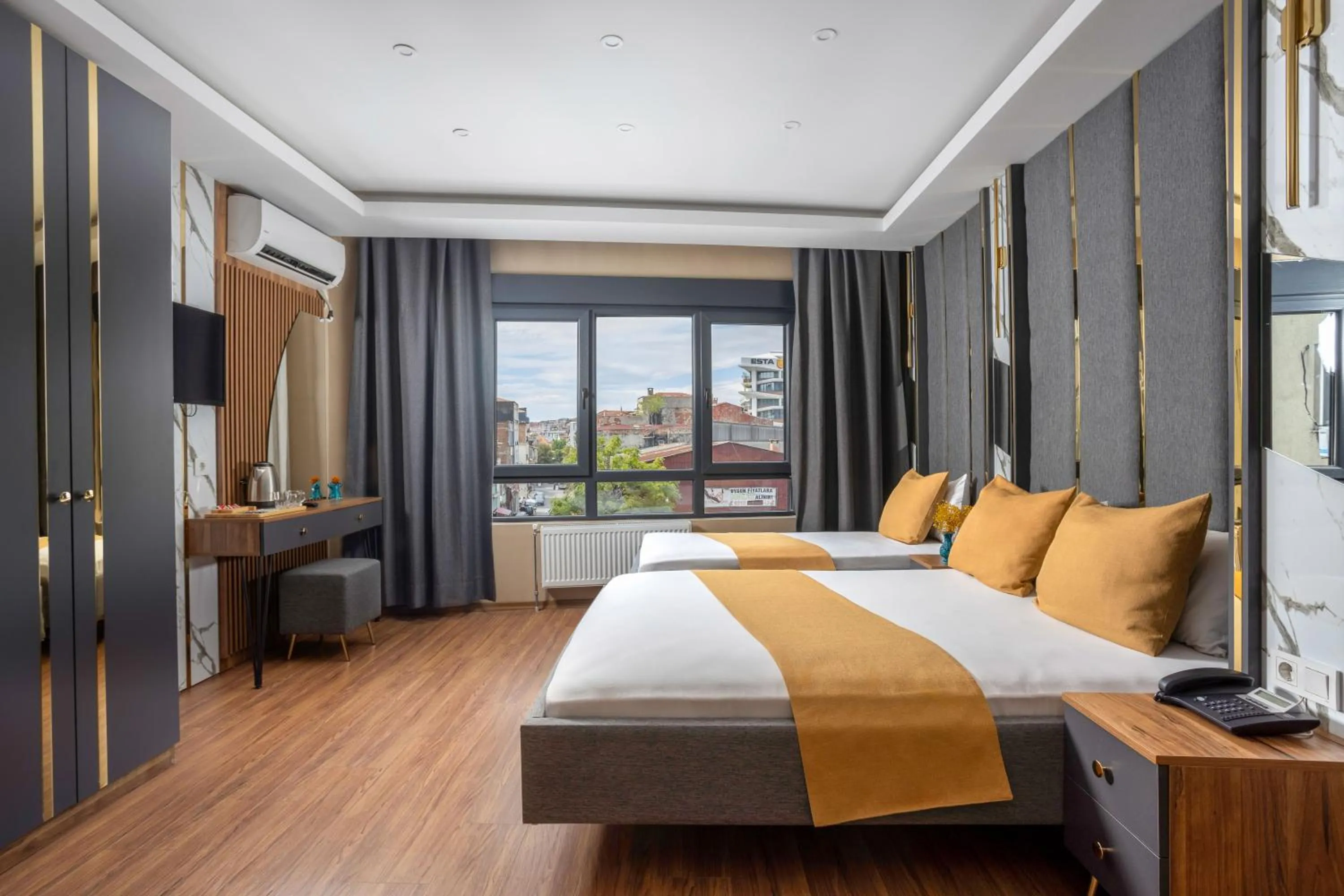 Triple Room with City View in Meridiani Taksim Hotel