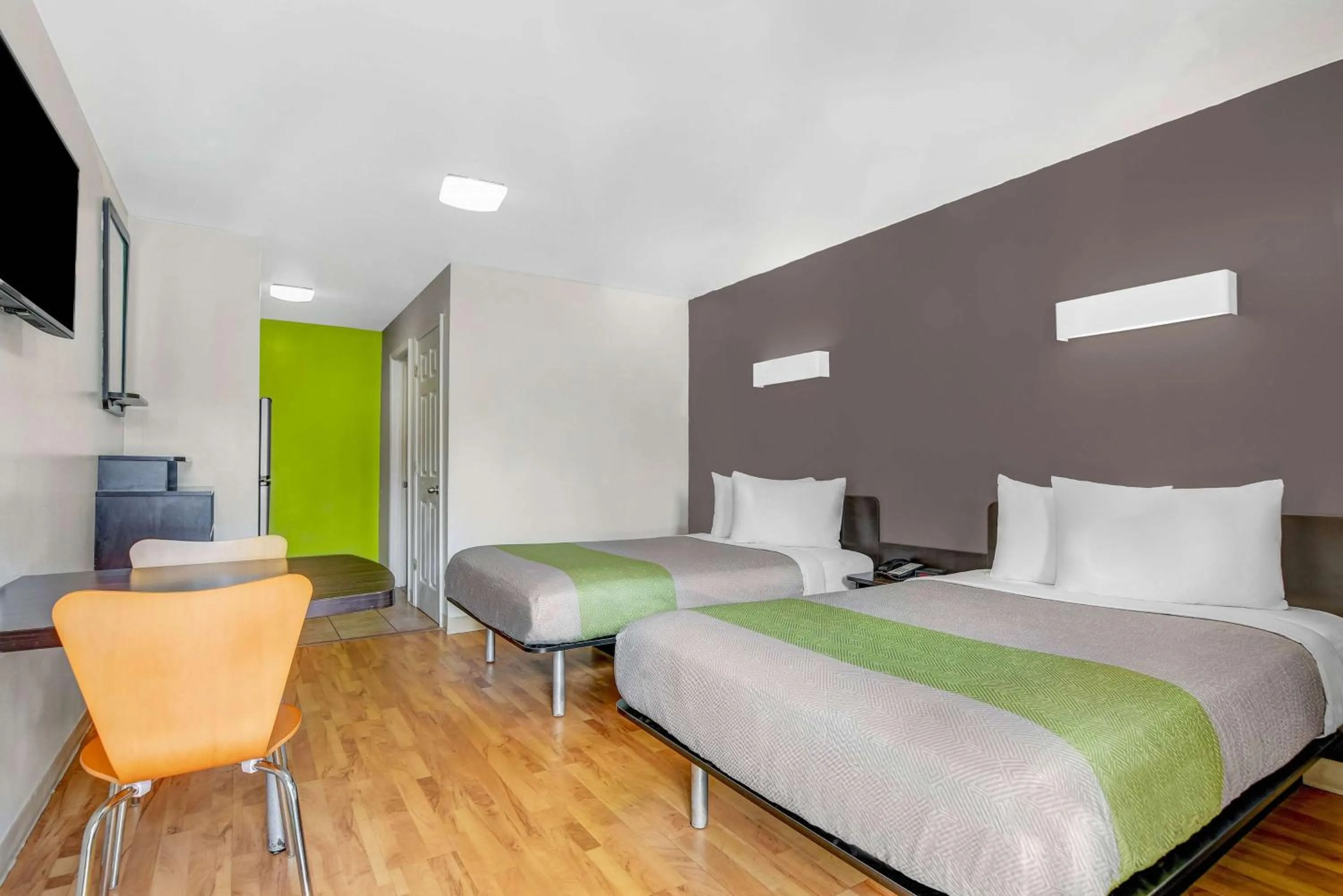 Quadruple Room - Non-Smoking in Studio 6-Atlanta, GA - Chamblee