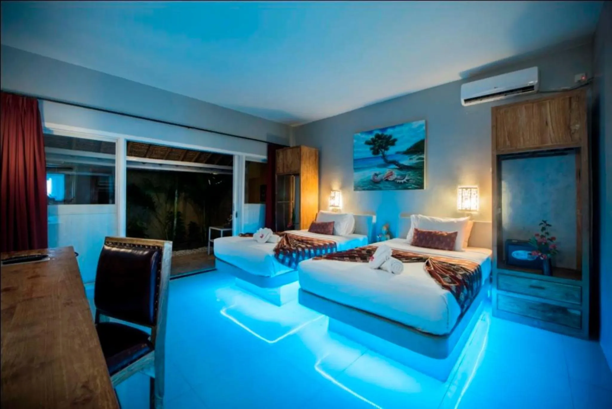 Deluxe Twin Room in Bel Air Resort